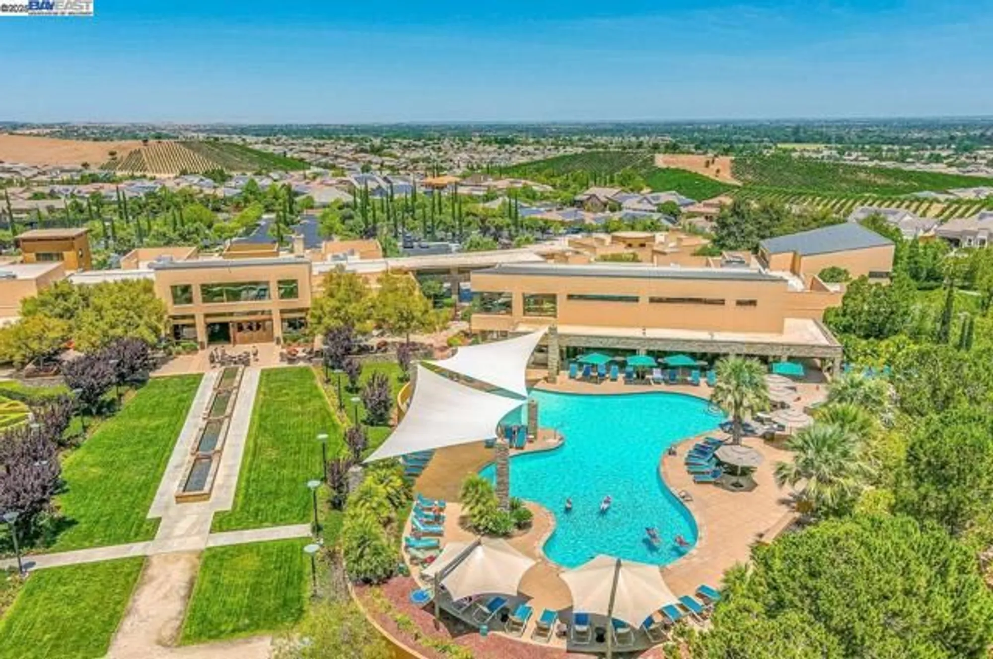 Property Slideshow image 45 of 60 | 1033 malbec ln, Brentwood, CA, 94513