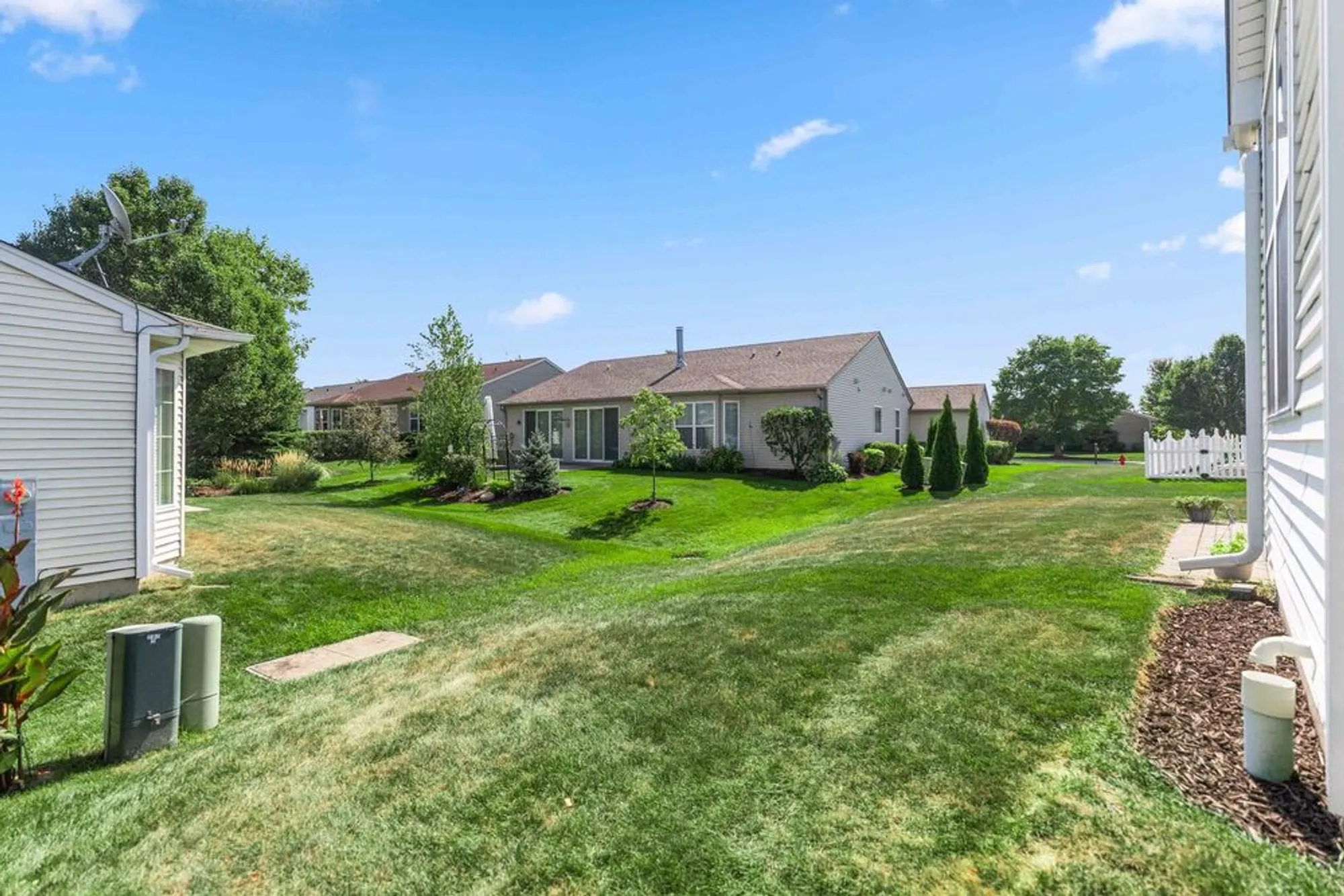 Property Slideshow image 42 of 61 | 13184 oakwood ave, Huntley, IL, 60142