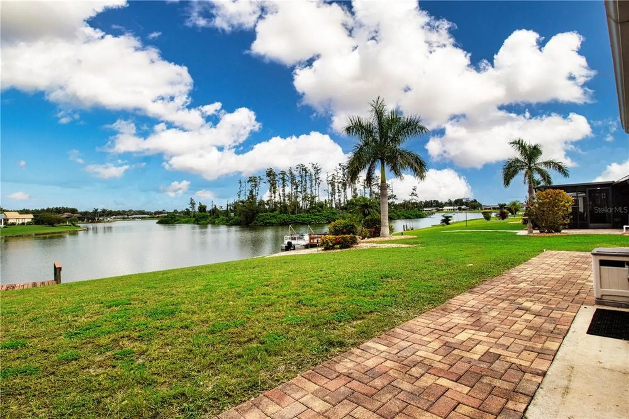 Property Slideshow image 31 of 56 | 1715 danbury dr, Sun City Center, FL, 33573