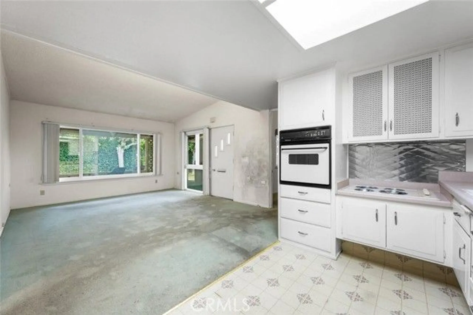 Property Slideshow image 18 of 27 | 13361 el dorado dr apt 201f, Seal Beach, CA, 90740