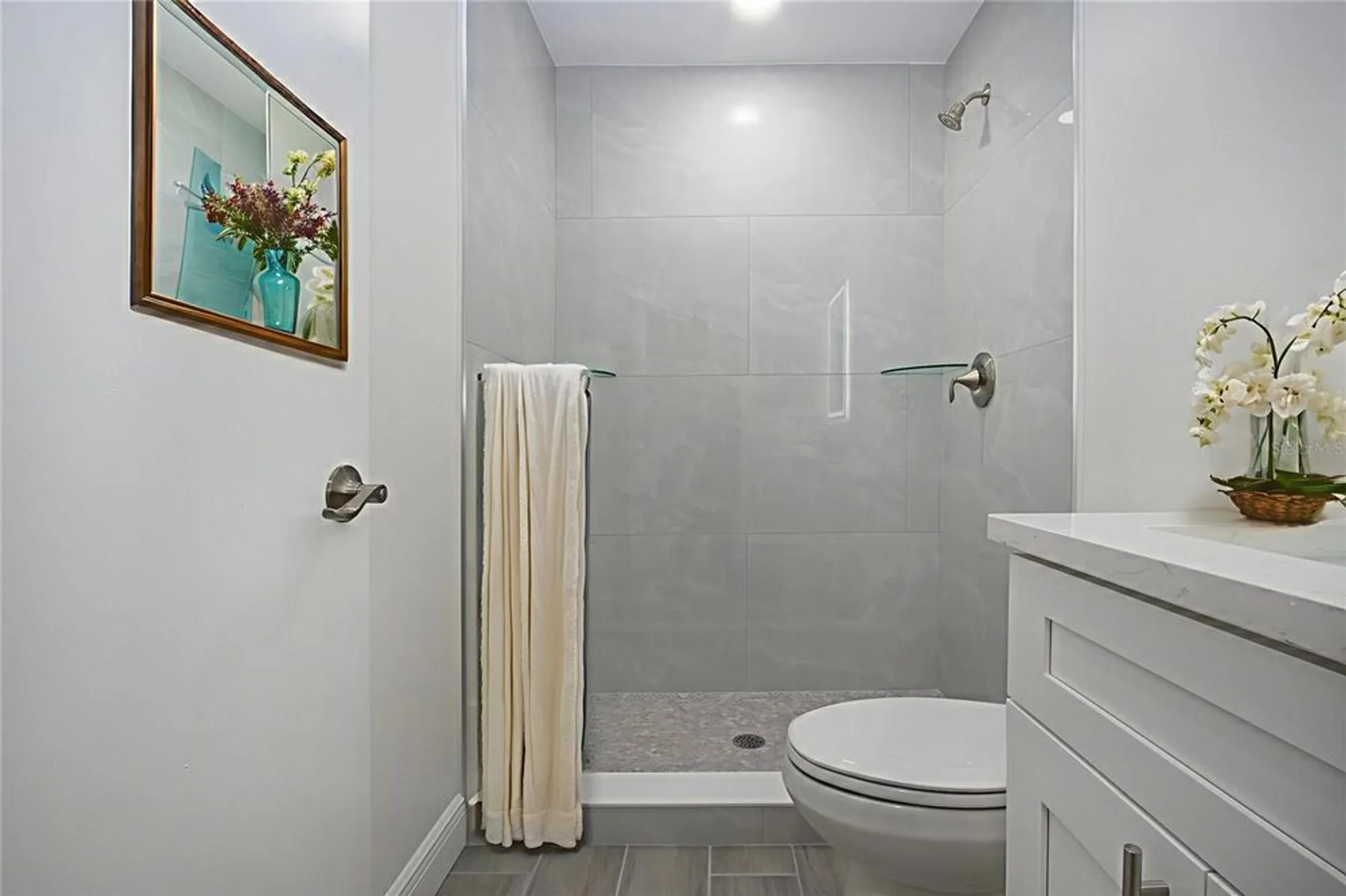 Property Slideshow image 10 of 72 | 1906 canterbury ln 20, Sun City Center, FL, 33573