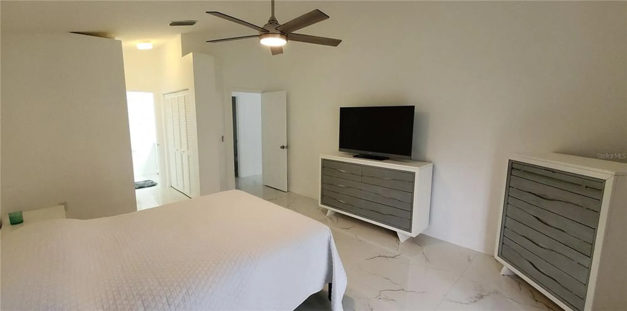 Property Slideshow image 23 of 28 | 5508 83rd ter, Sarasota, FL, 34243