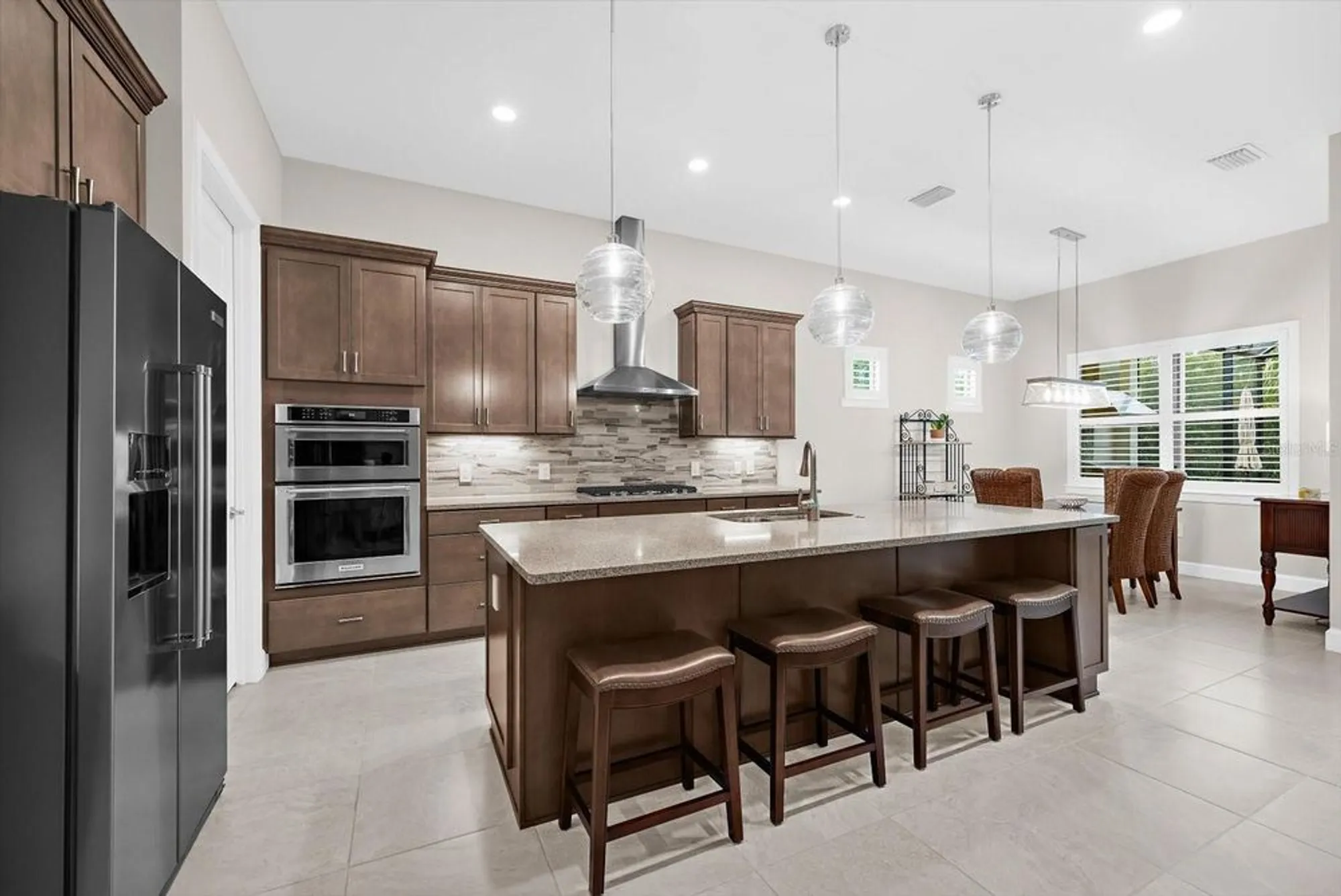 Property Slideshow image 18 of 100 | 7140 woodville cv, Bradenton, FL, 34202