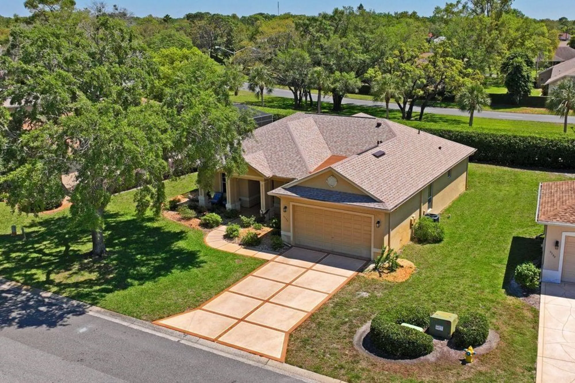 Property Slideshow image 62 of 85 | 9398 burnam dr, Weeki Wachee, FL, 34613