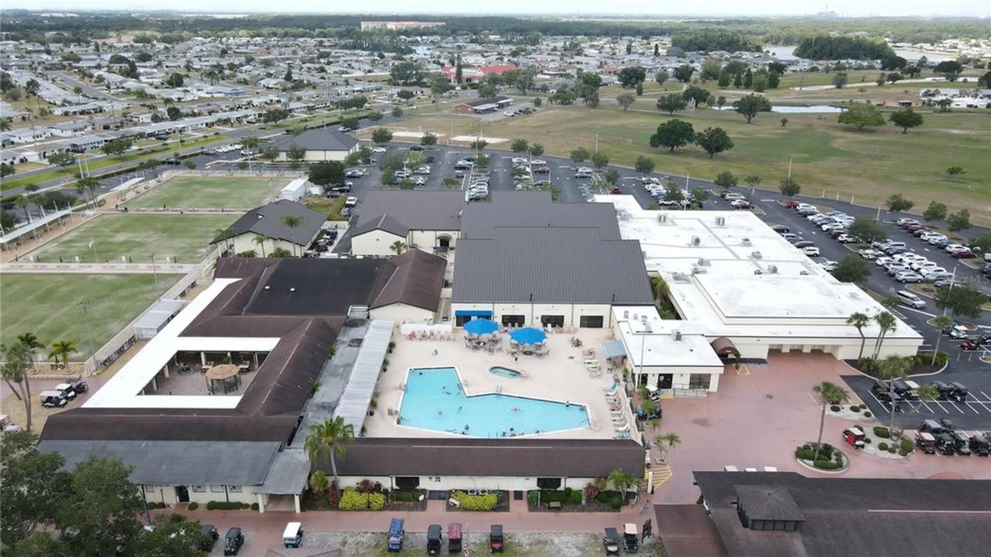 Property Slideshow image 69 of 80 | 829 fox hills dr, Sun City Center, FL, 33573