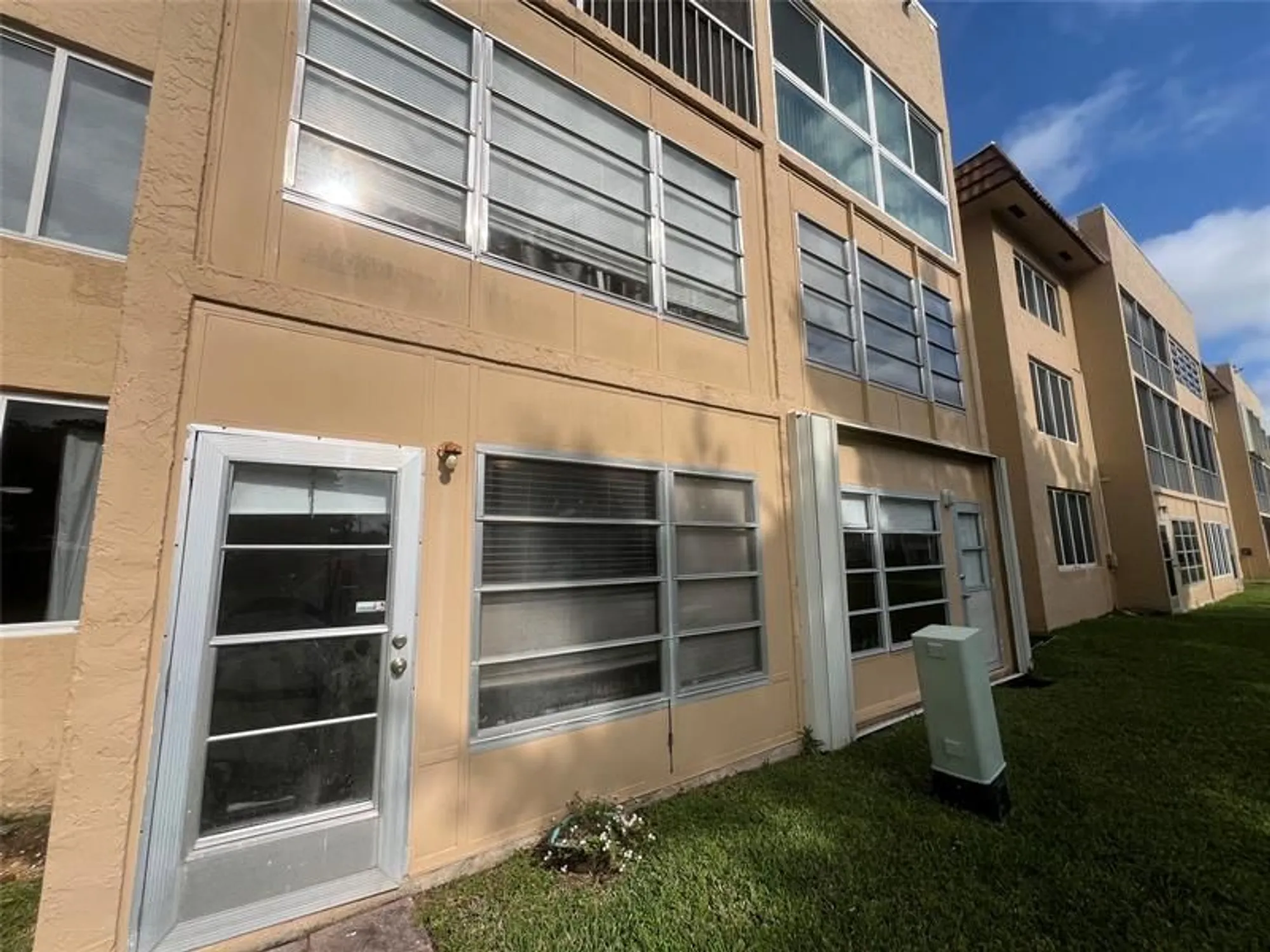 Property Slideshow image 26 of 35 | 6670 royal palm blvd 106k, Margate, FL, 33063