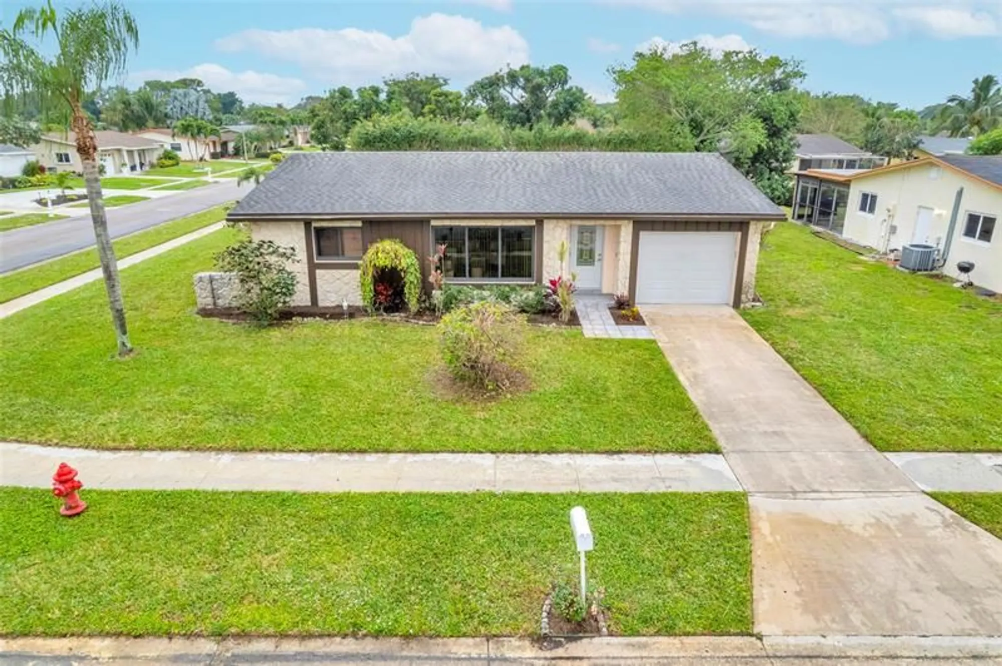 Property Slideshow image 3 of 56 | 6334 whispering wind way, Delray Beach, FL, 33484