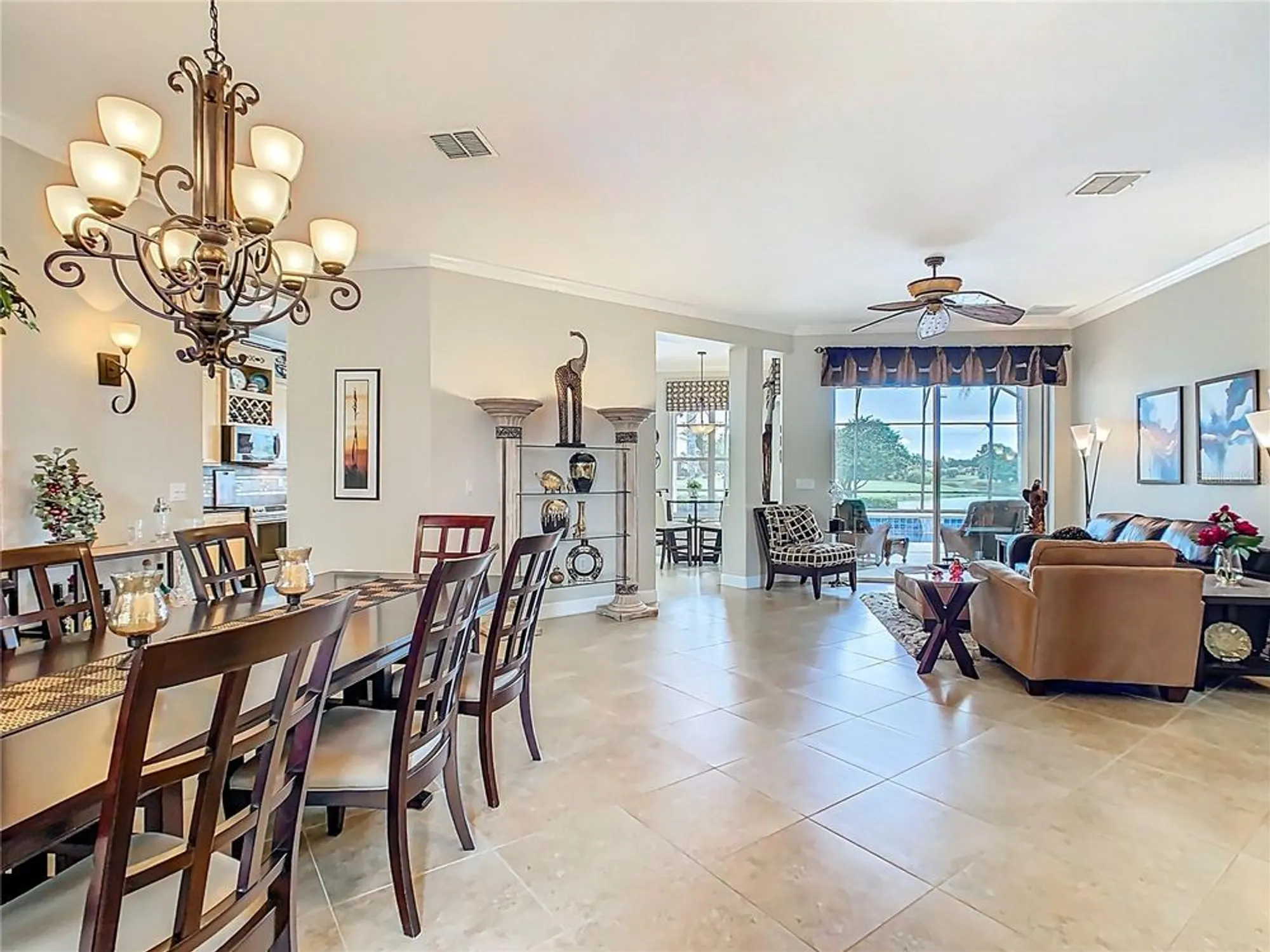 Property Slideshow image 10 of 80 | 317 sorrento rd, Poinciana, FL, 34759