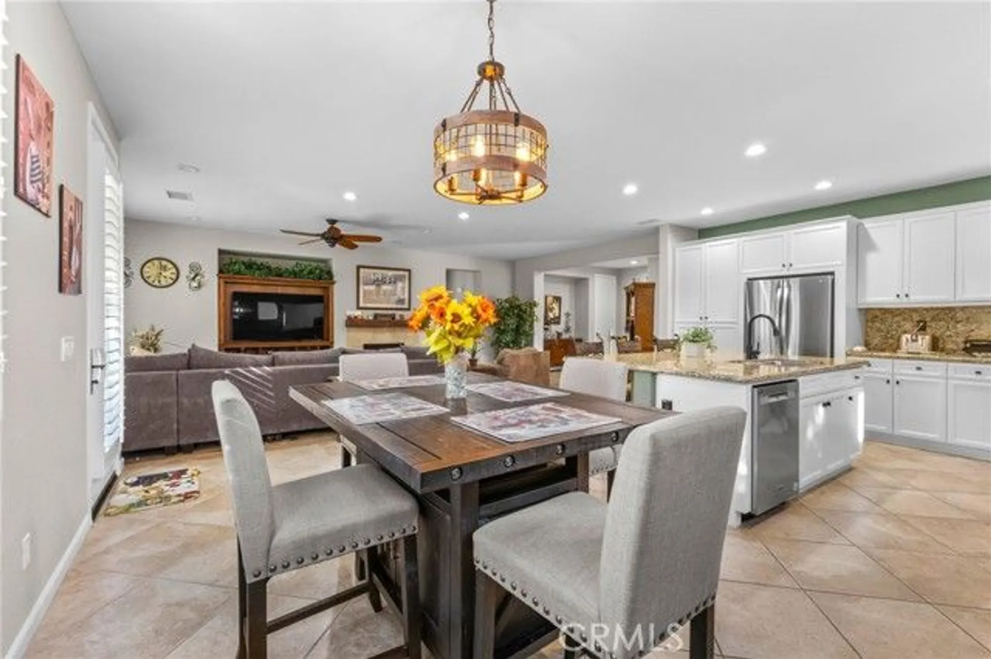 Property Slideshow image 13 of 32 | 23757 cahuilla ct, Corona, CA, 92883