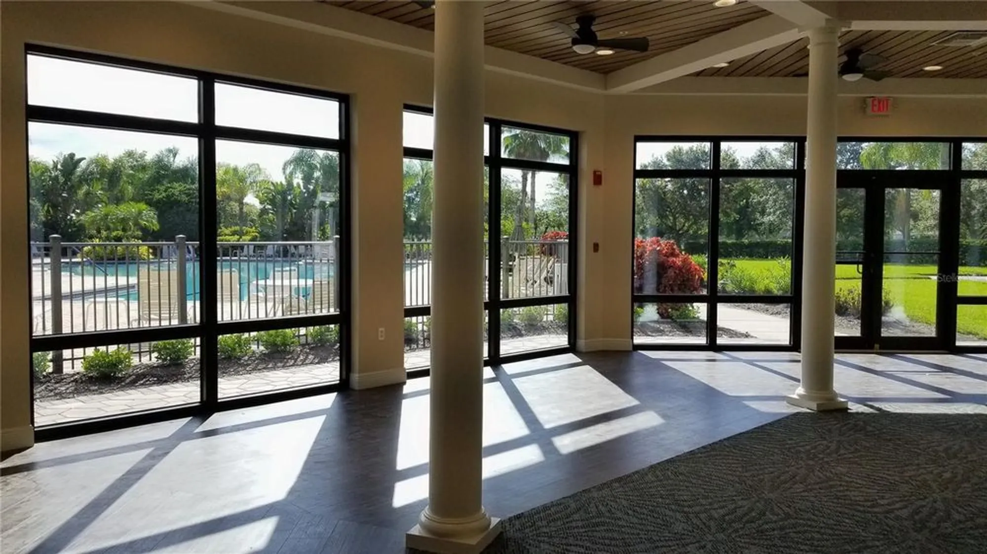 Property Slideshow image 37 of 39 | 8014 victoria falls cir, Sarasota, FL, 34243