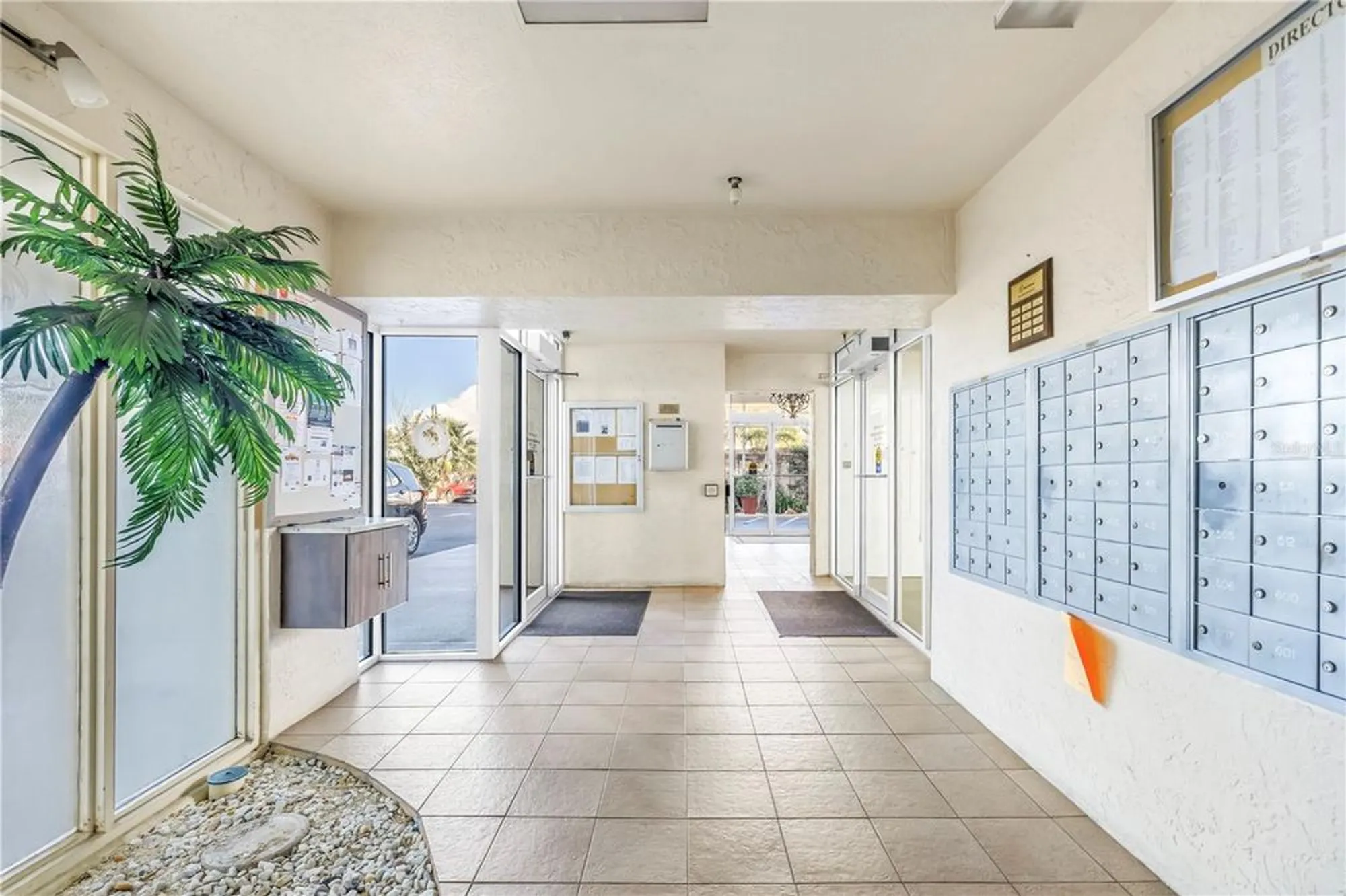 Property Slideshow image 4 of 20 | 6060 shore blvd 106, Gulfport, FL, 33707