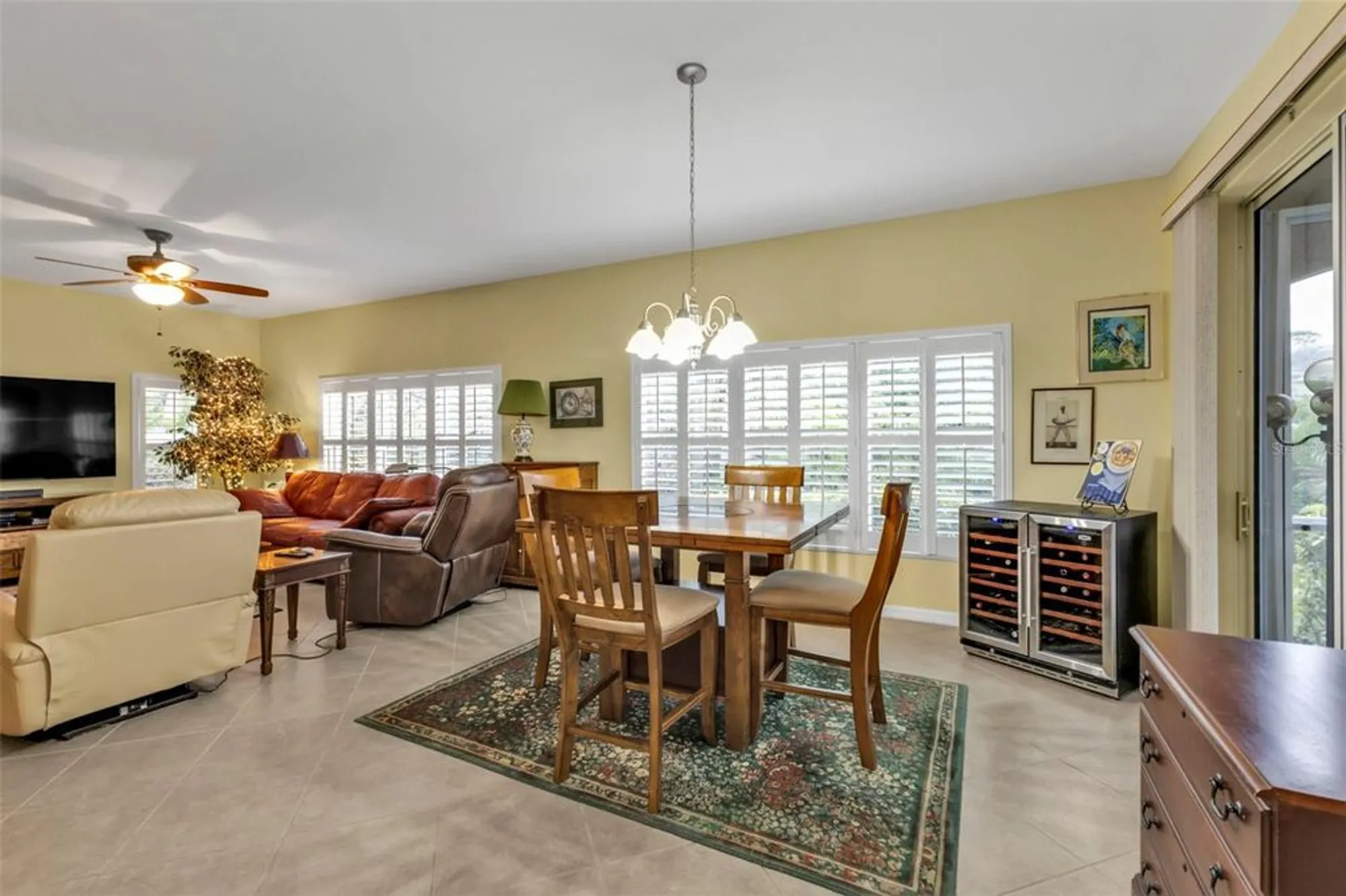 Property Slideshow image 14 of 57 | 3112 club dr 124, Port Charlotte, FL, 33953