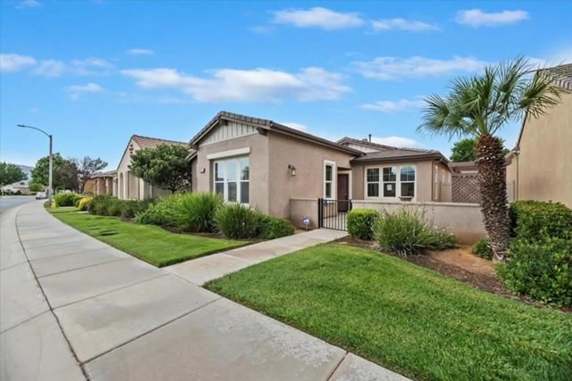 Property Slideshow image 7 of 44 | 1563 quiet crk, Beaumont, CA, 92223
