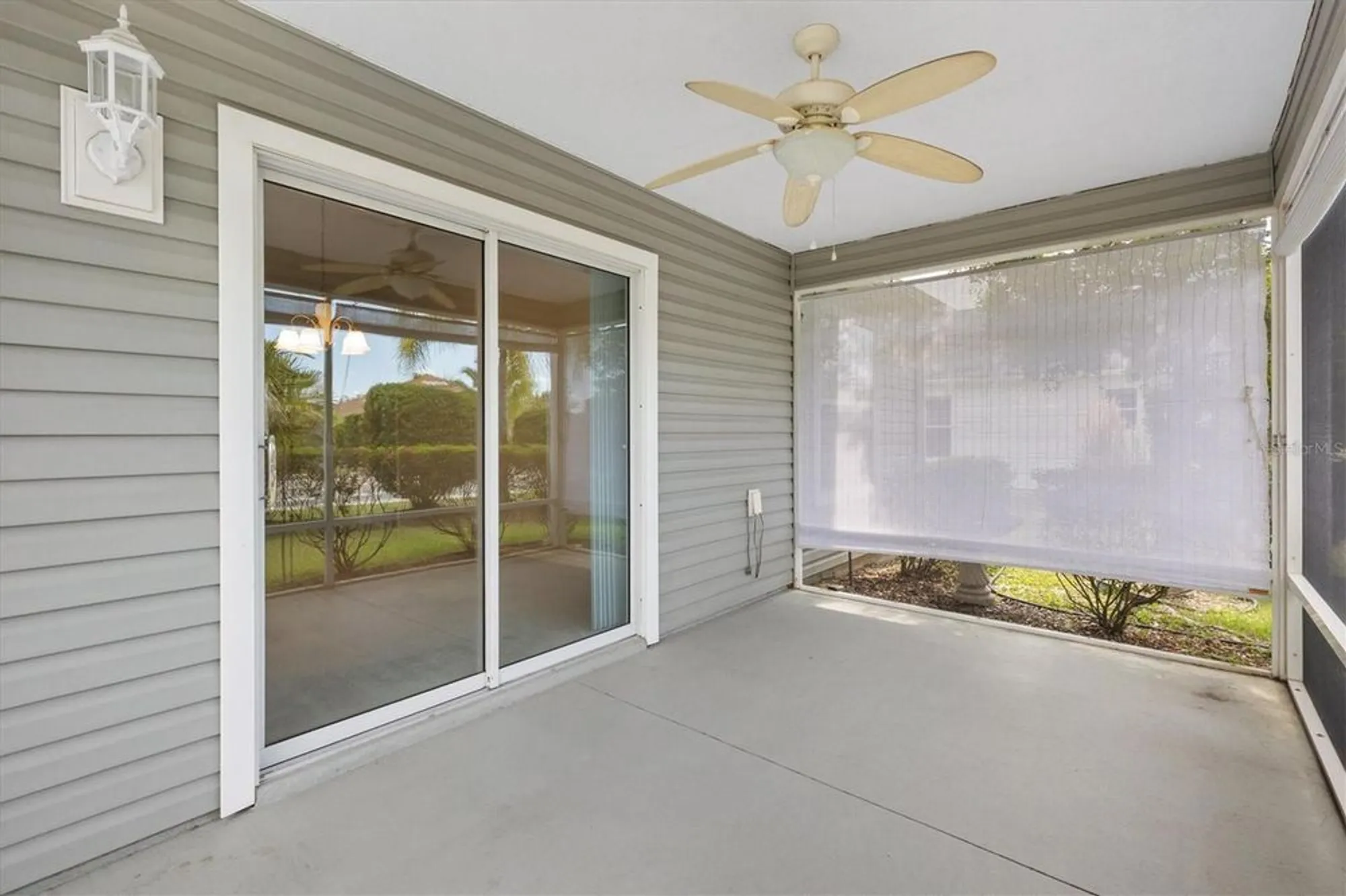Property Slideshow image 29 of 33 | 2291 montbrook pl, The Villages, FL, 32162