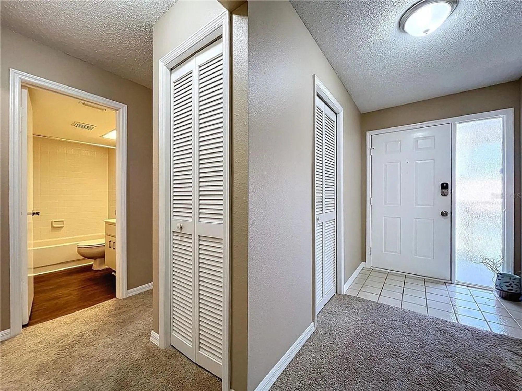 Property Slideshow image 32 of 59 | 2020 lakeview dr apt 203, Clearwater, FL, 33763