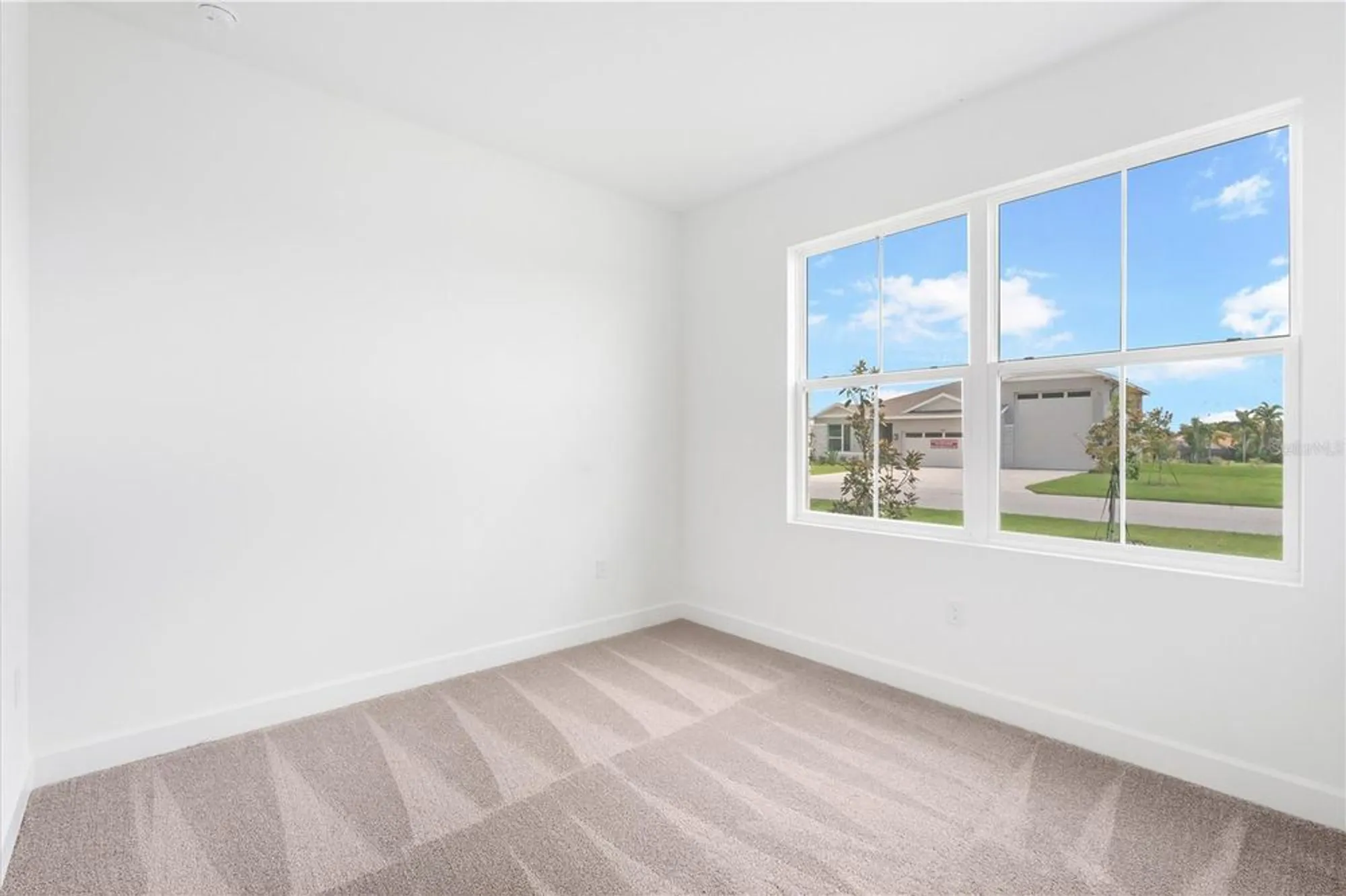 Property Slideshow image 26 of 31 | 9109 players dr, Weeki Wachee, FL, 34613