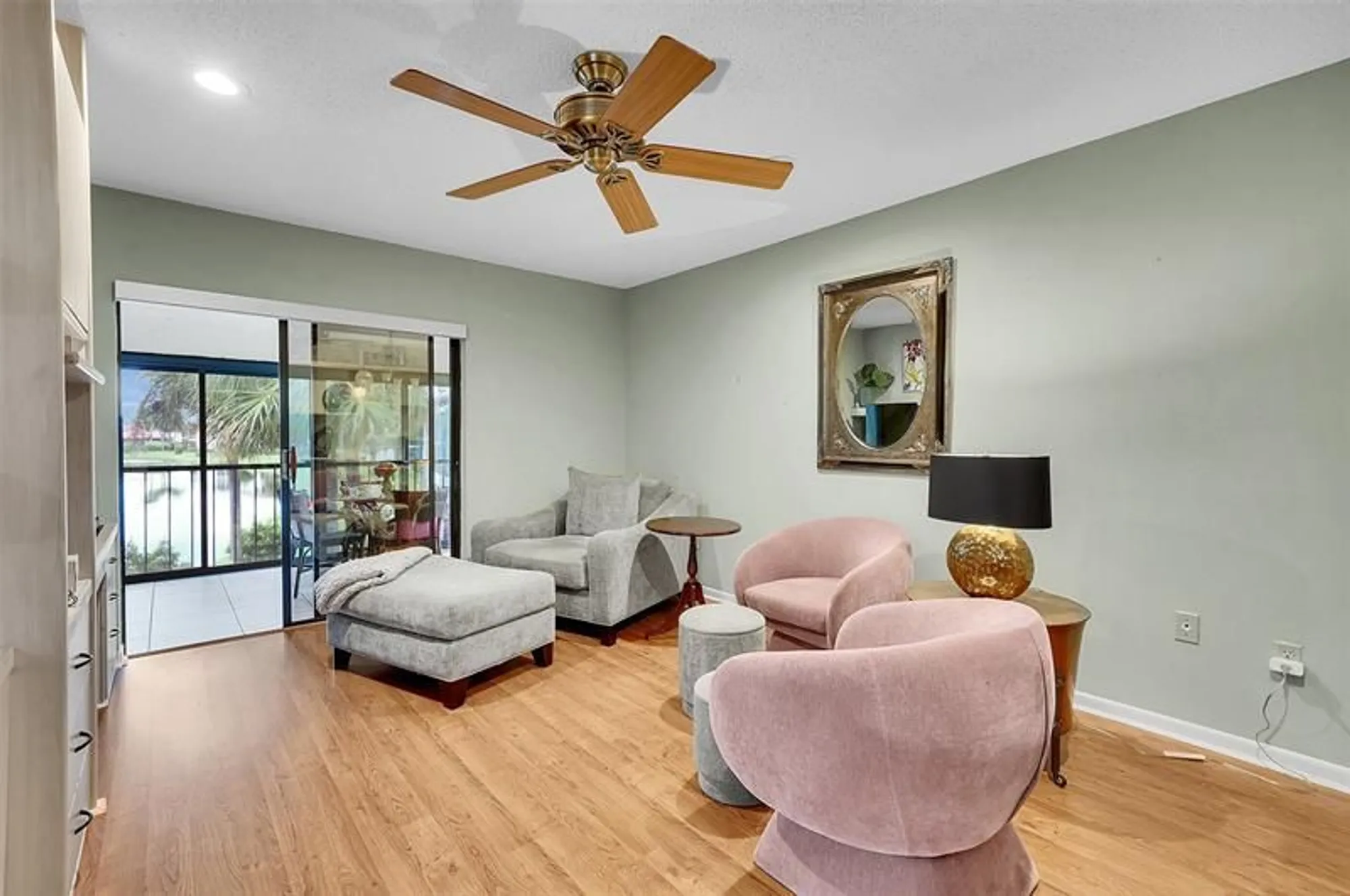 Property Slideshow image 18 of 52 | 7951 eastlake dr d, Boca Raton, FL, 33433