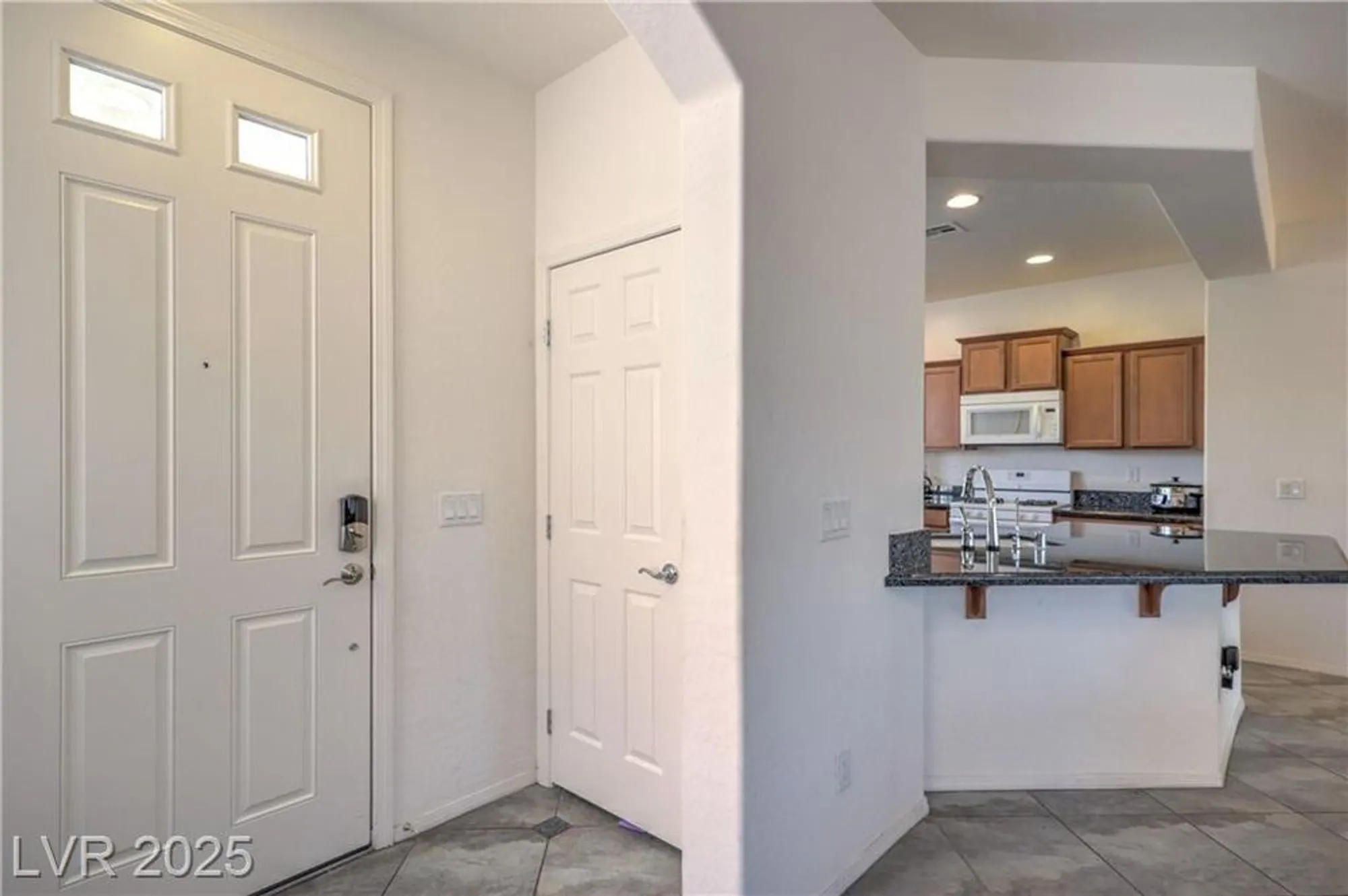 Property Slideshow image 13 of 41 | 3813 jasmine heights ave, North Las Vegas, NV, 89081