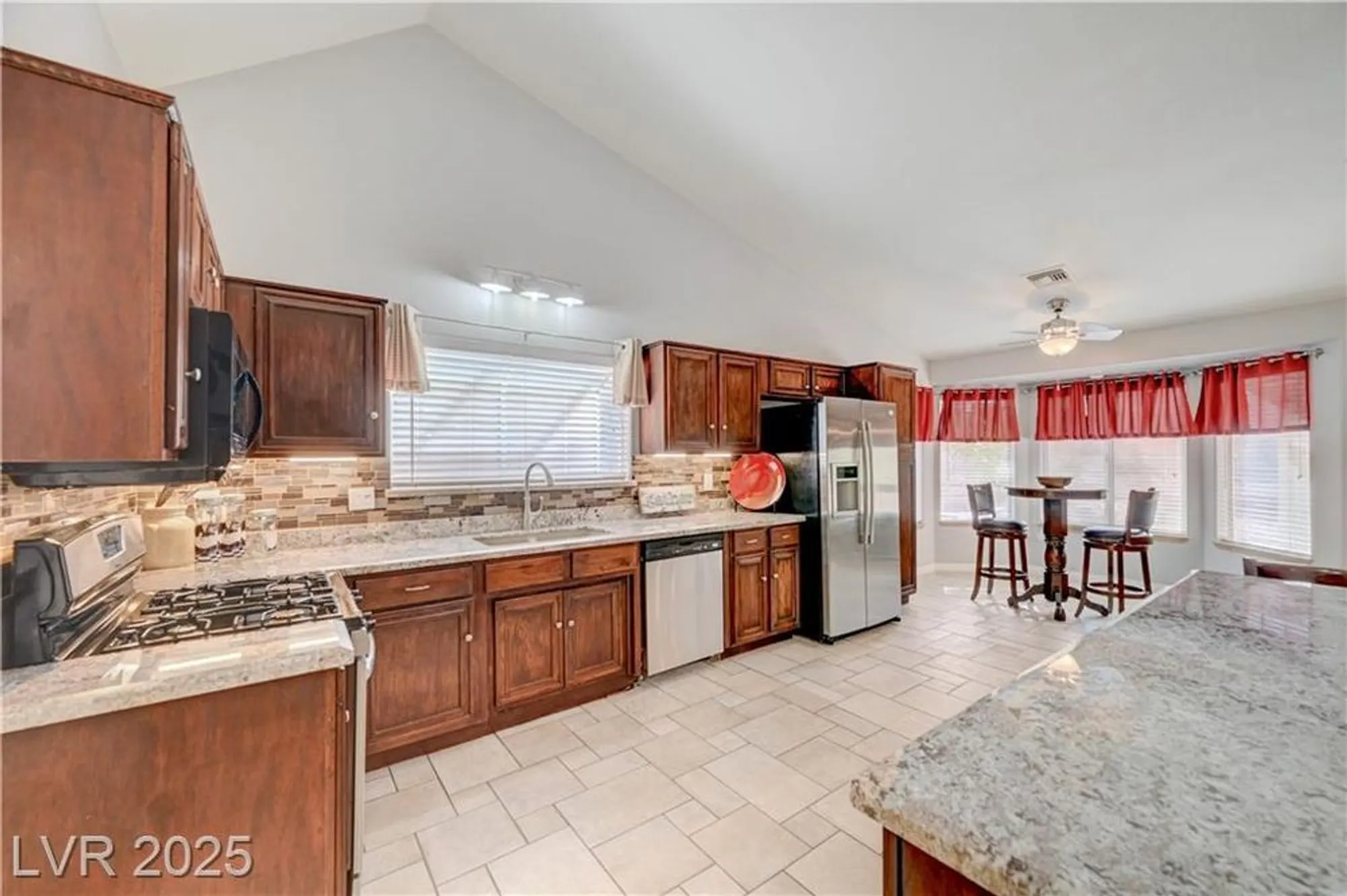 Property Slideshow image 26 of 69 | 3033 merimar dr, Las Vegas, NV, 89134