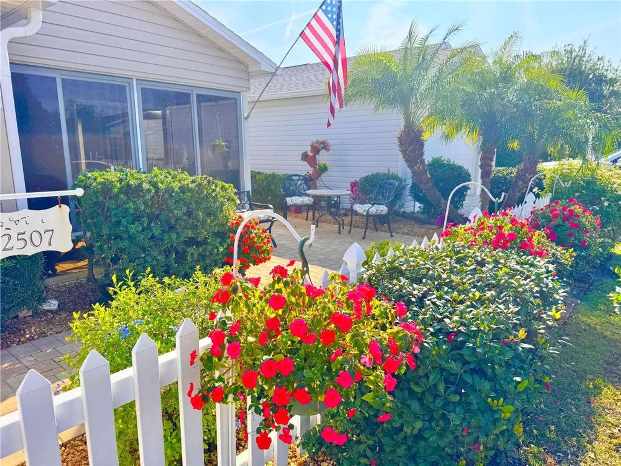 Property Slideshow image 3 of 28 | 2507 everwood ct, The Villages, FL, 32162