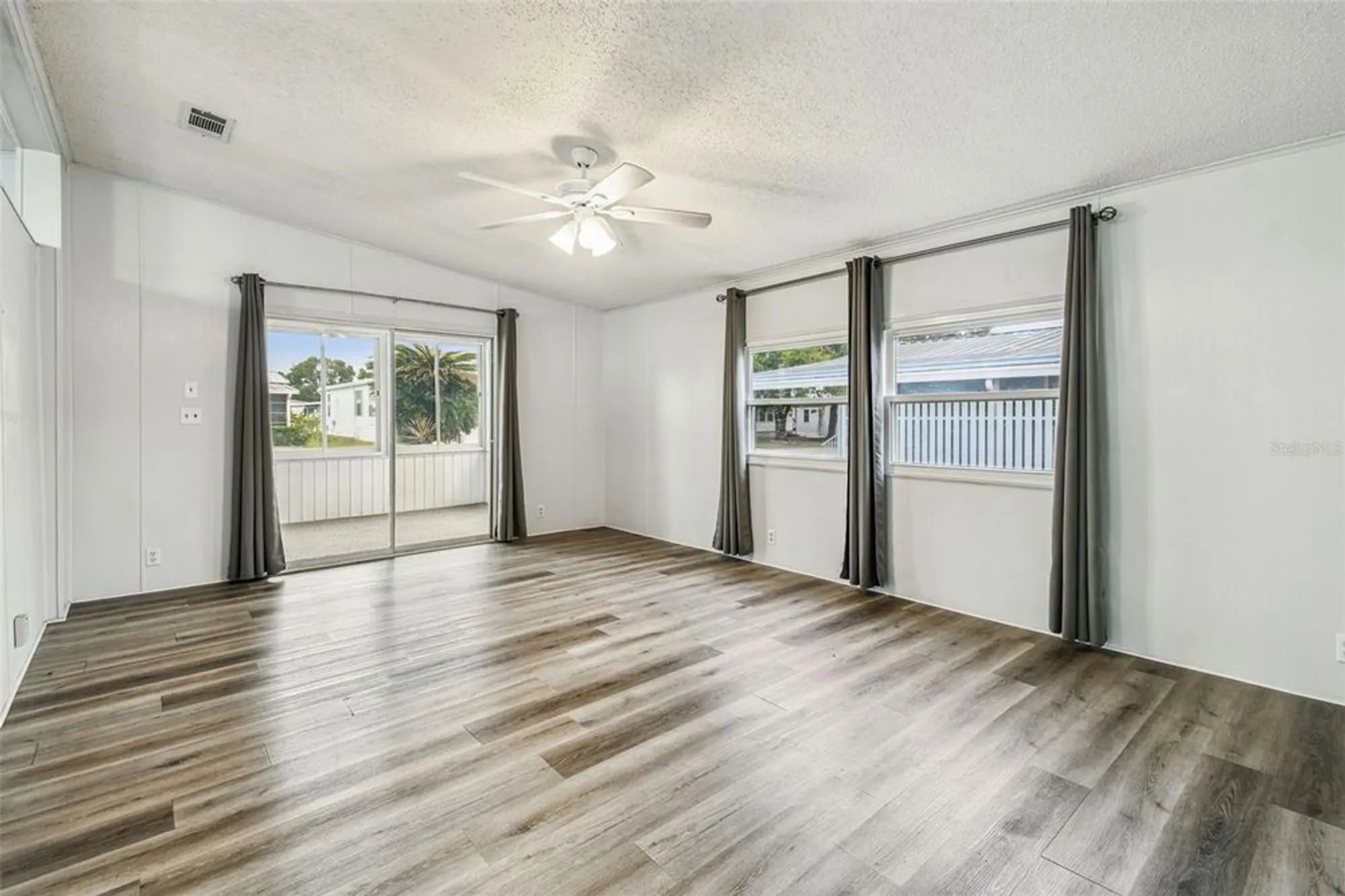 Property Slideshow image 22 of 77 | 1811 sherwood hill dr, Lakeland, FL, 33810