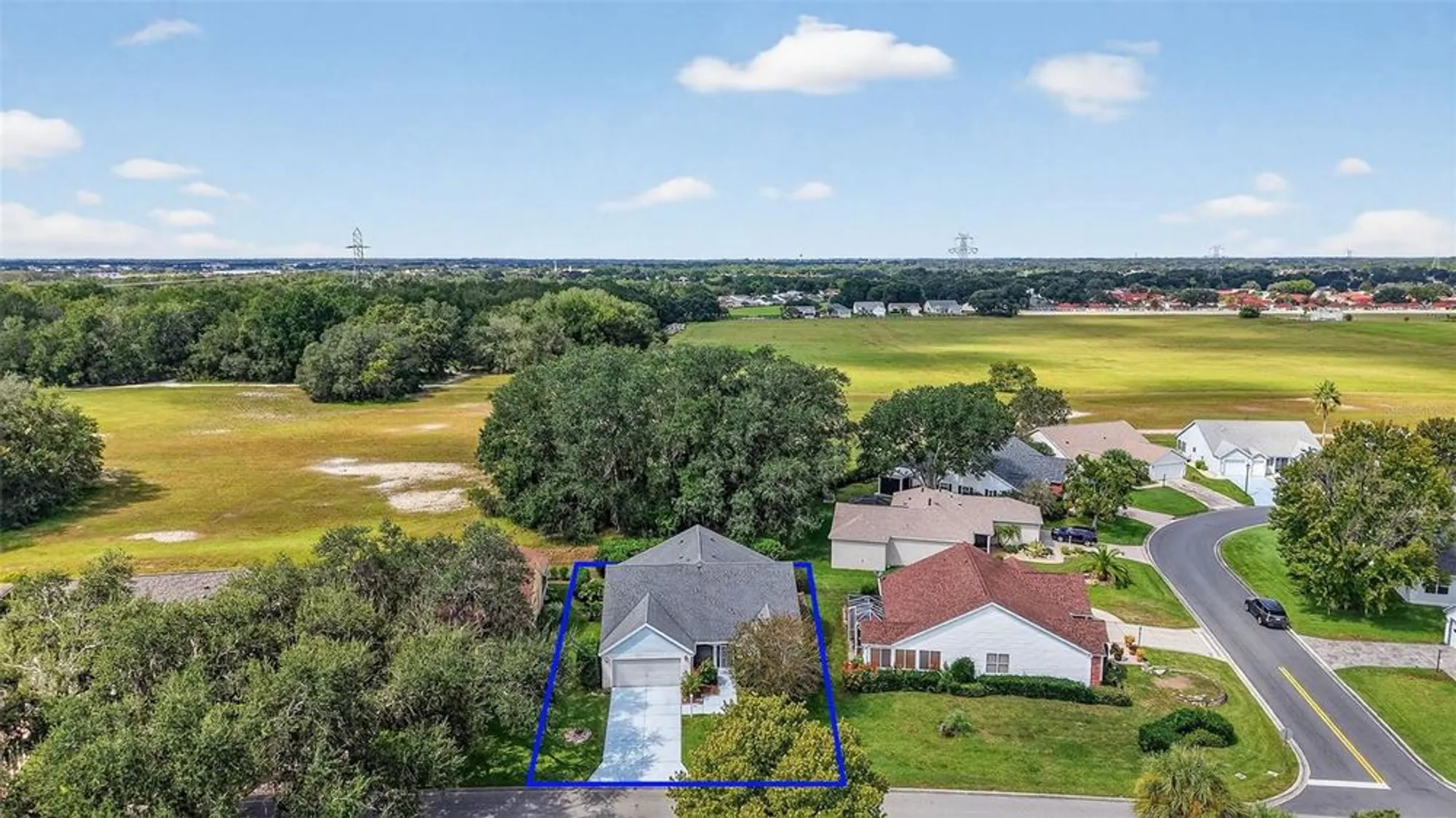 Property Slideshow image 31 of 35 | 318 del mar dr, The Villages, FL, 32159