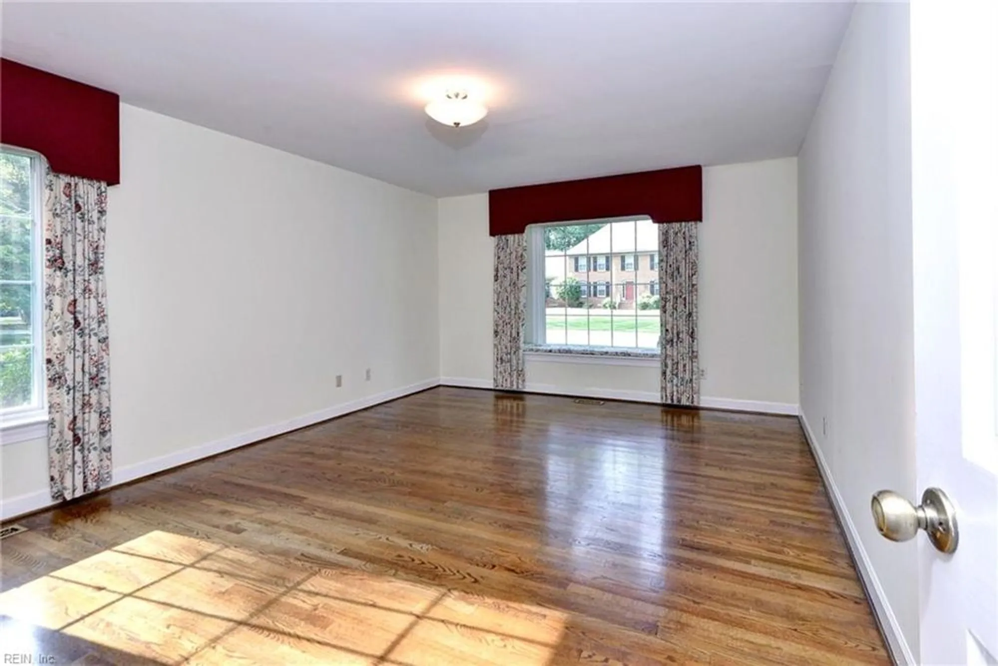 Property Slideshow image 17 of 49 | 207 william barksdale, Williamsburg, VA, 23185