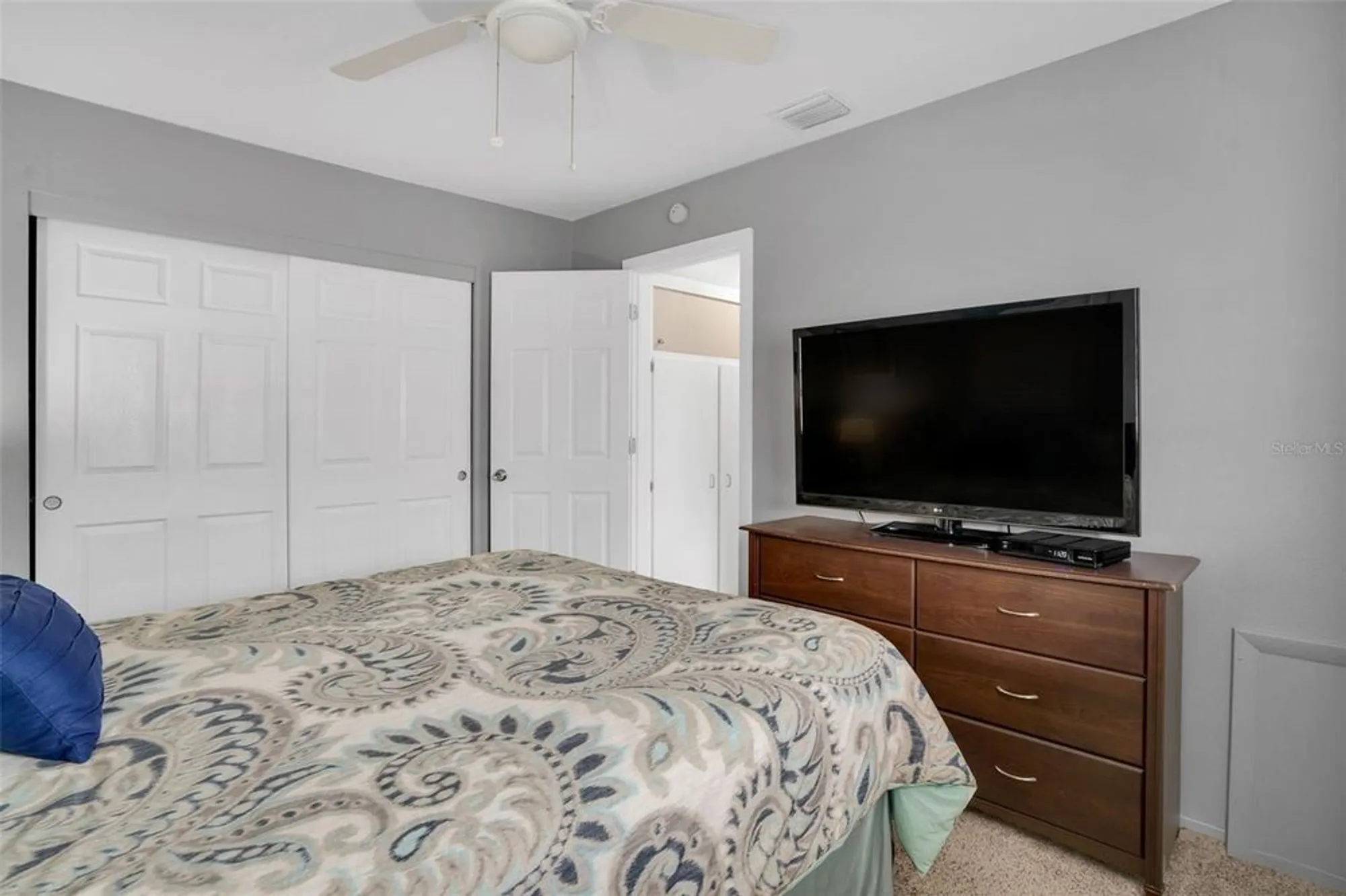 Property Slideshow image 14 of 27 | 12400 park blvd 206, Seminole, FL, 33772