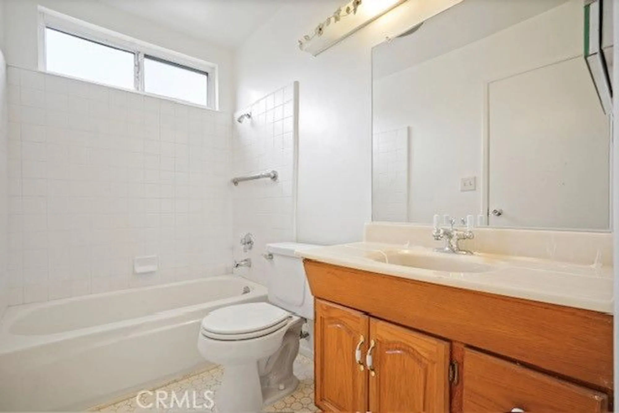 Property Slideshow image 12 of 22 | 19324 flowers ct, Newhall, CA, 91321