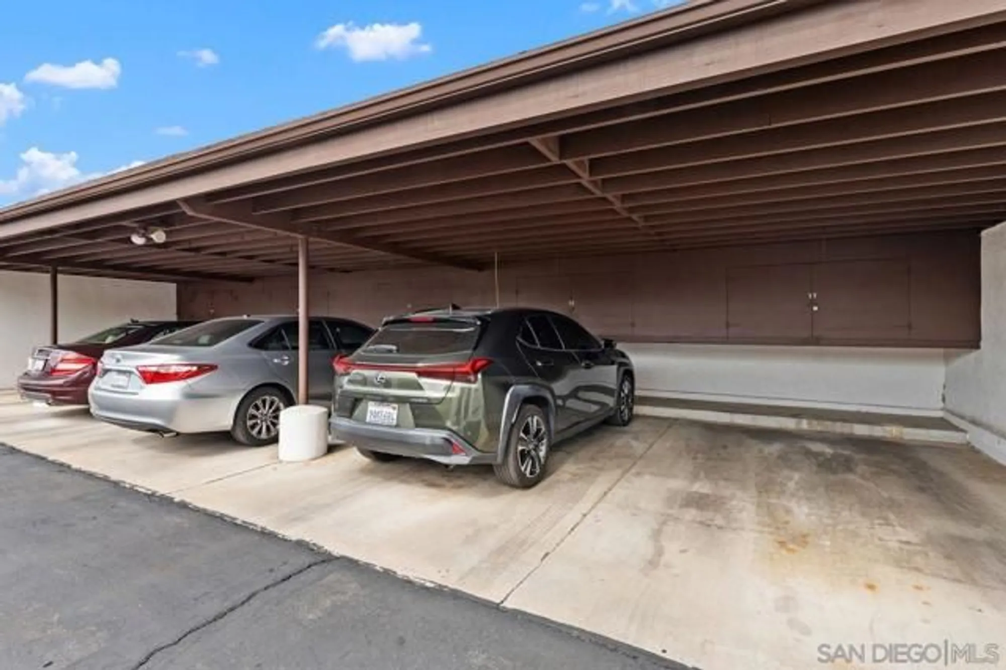 Property Slideshow image 32 of 37 | 16533 caminito vecinos unit 52, San Diego, CA, 92128