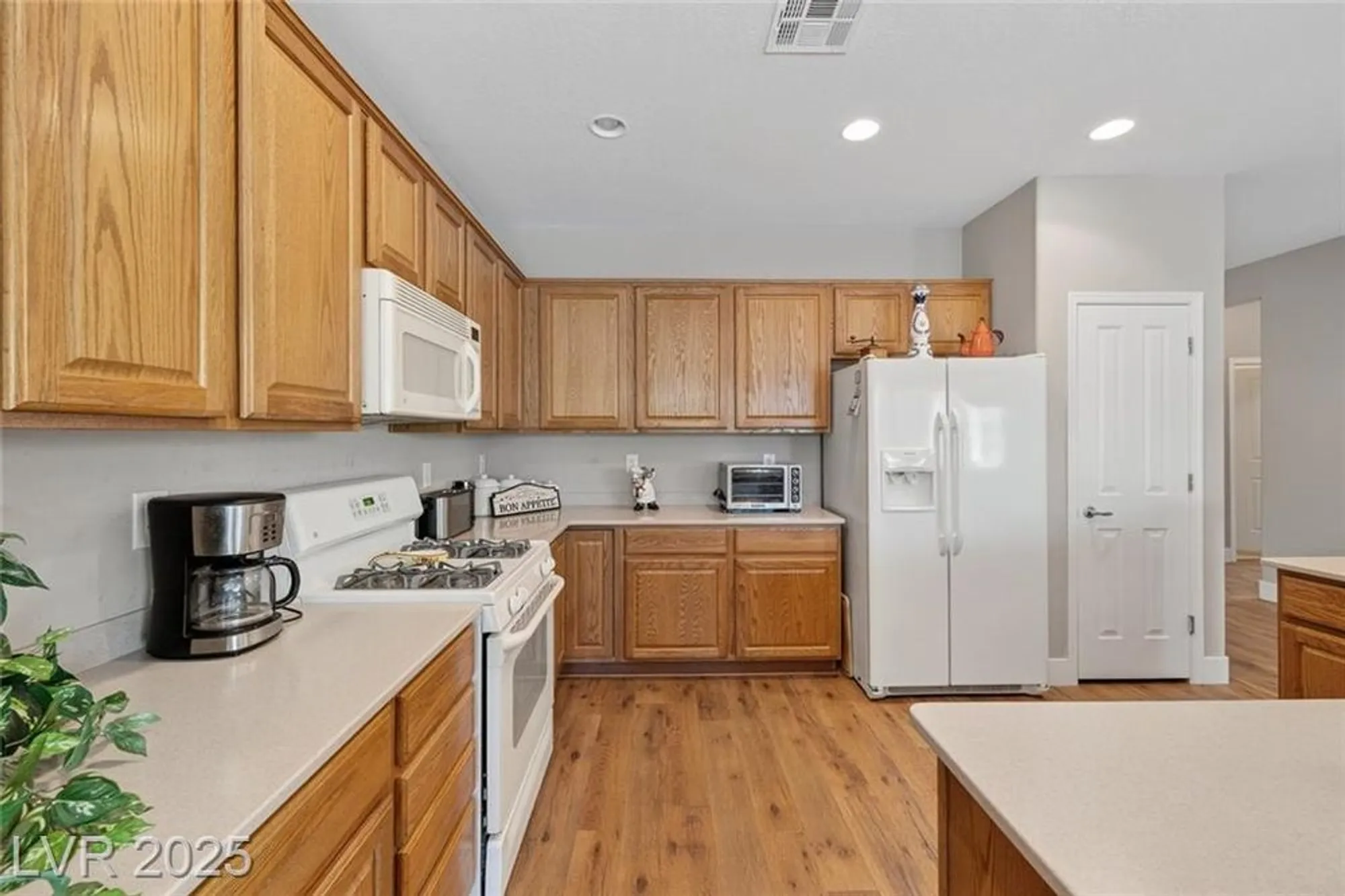 Property Slideshow image 10 of 42 | 2495 capella star st, Henderson, NV, 89044