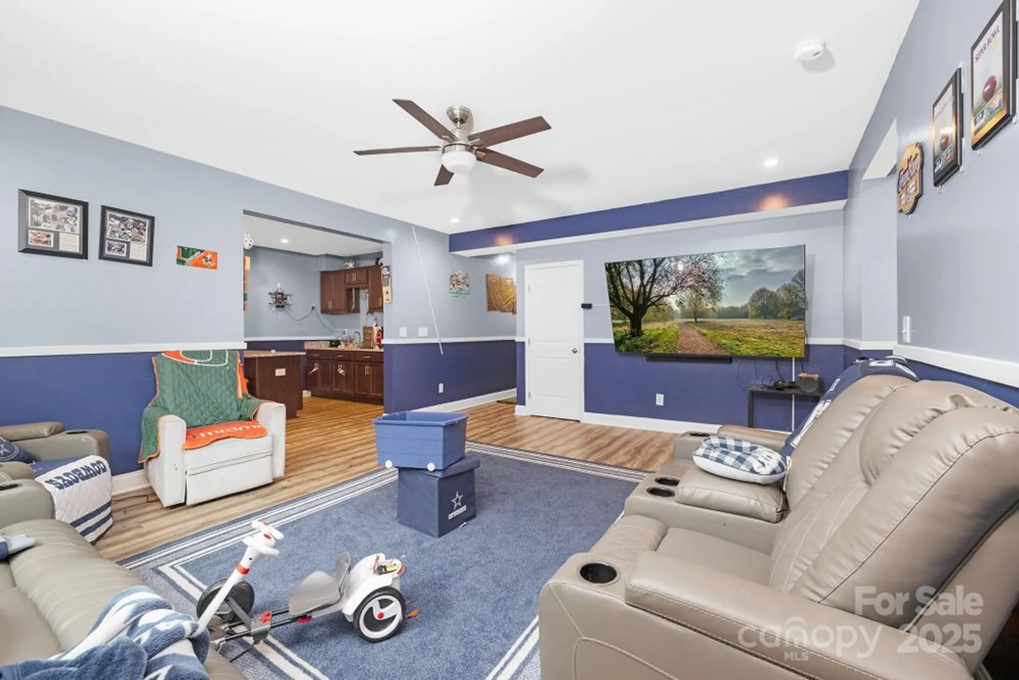Property Slideshow image 15 of 25 | 5033 el molino dr, Charlotte, NC, 28214