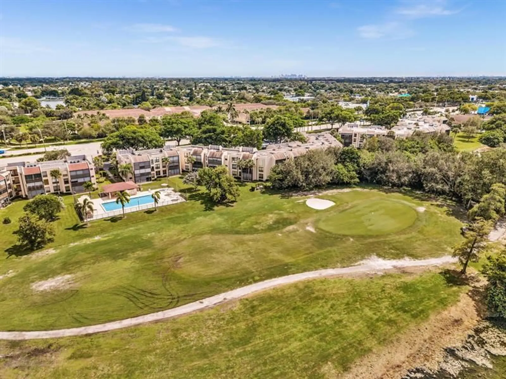 Property Slideshow image 41 of 48 | 6351 n university dr 324, Tamarac, FL, 33321