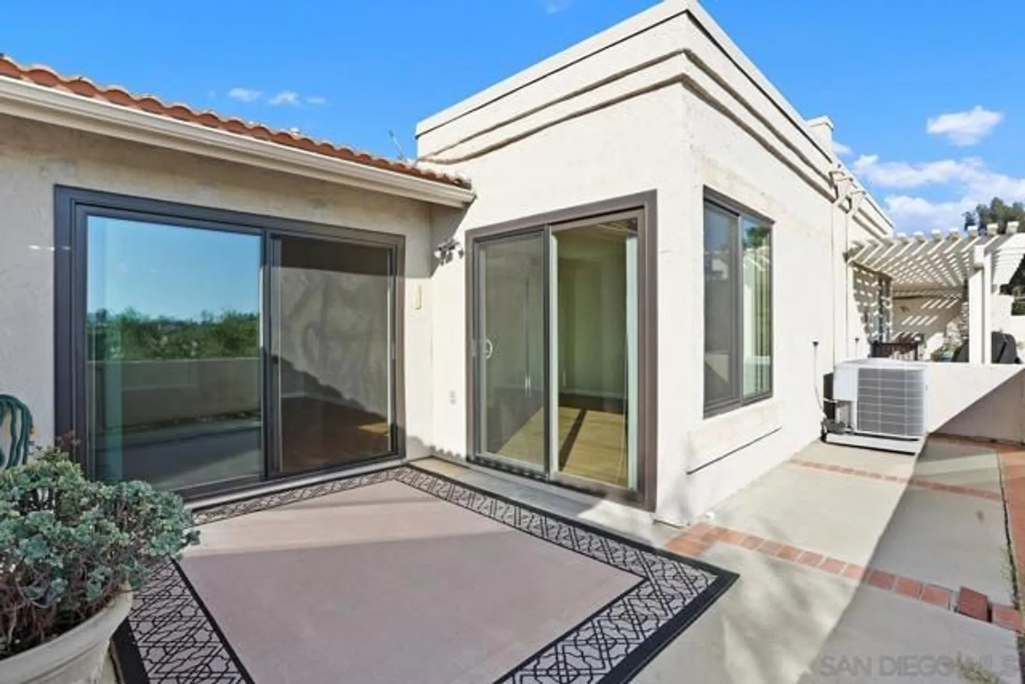 Property Slideshow image 16 of 50 | 12725 via nasca, San Diego, CA, 92128