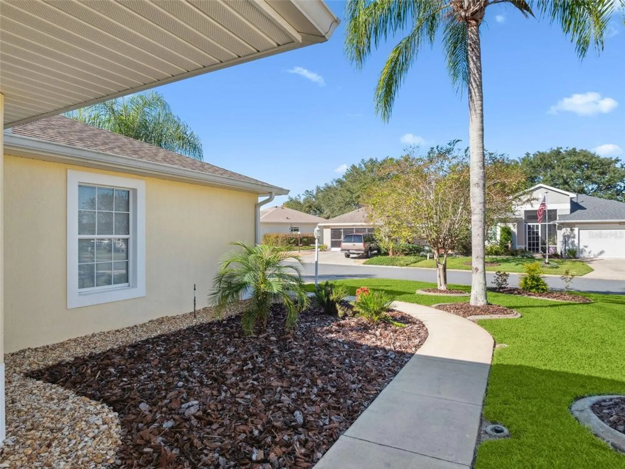 Property Slideshow image 22 of 54 | 20700 queen alexandra dr, Leesburg, FL, 34748