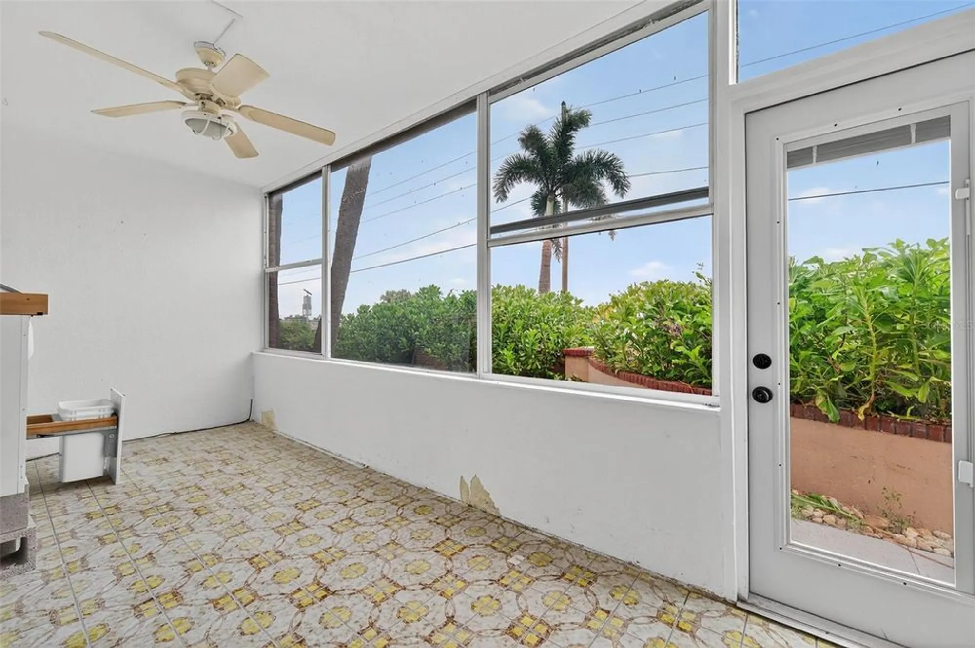 Property Slideshow image 23 of 44 | 2 causeway blvd 101, Dunedin, FL, 34698