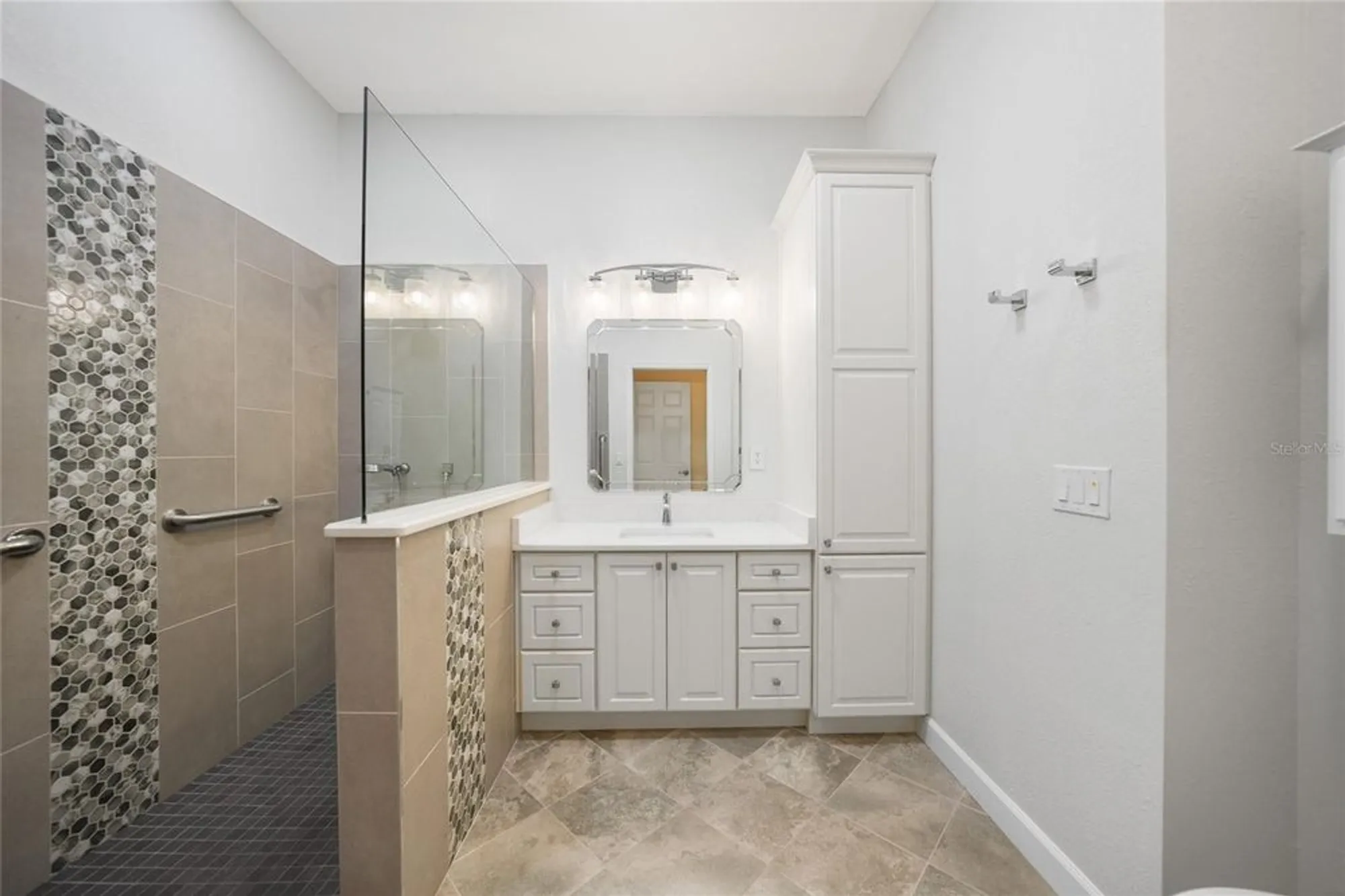 Property Slideshow image 20 of 61 | 14311 reserve ct, Port Charlotte, FL, 33953