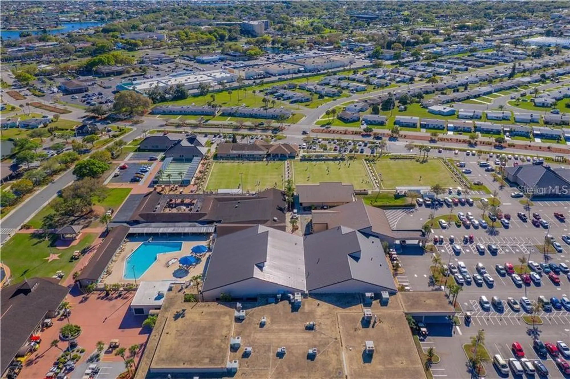 Property Slideshow image 48 of 52 | 1112 jasmine creek ct, Sun City Center, FL, 33573