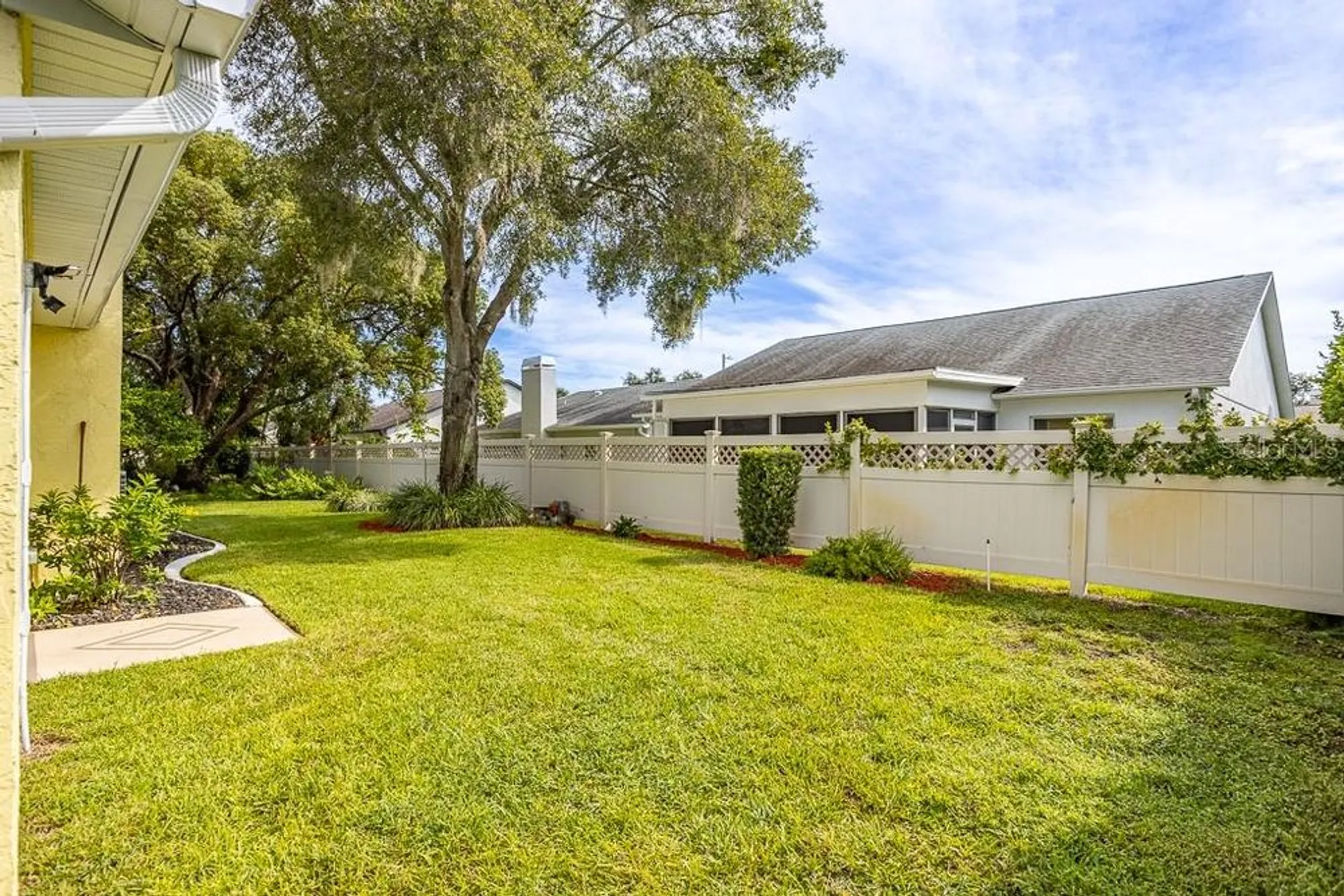 Property Slideshow image 26 of 54 | 13110 elgar pl, Riverview, FL, 33579