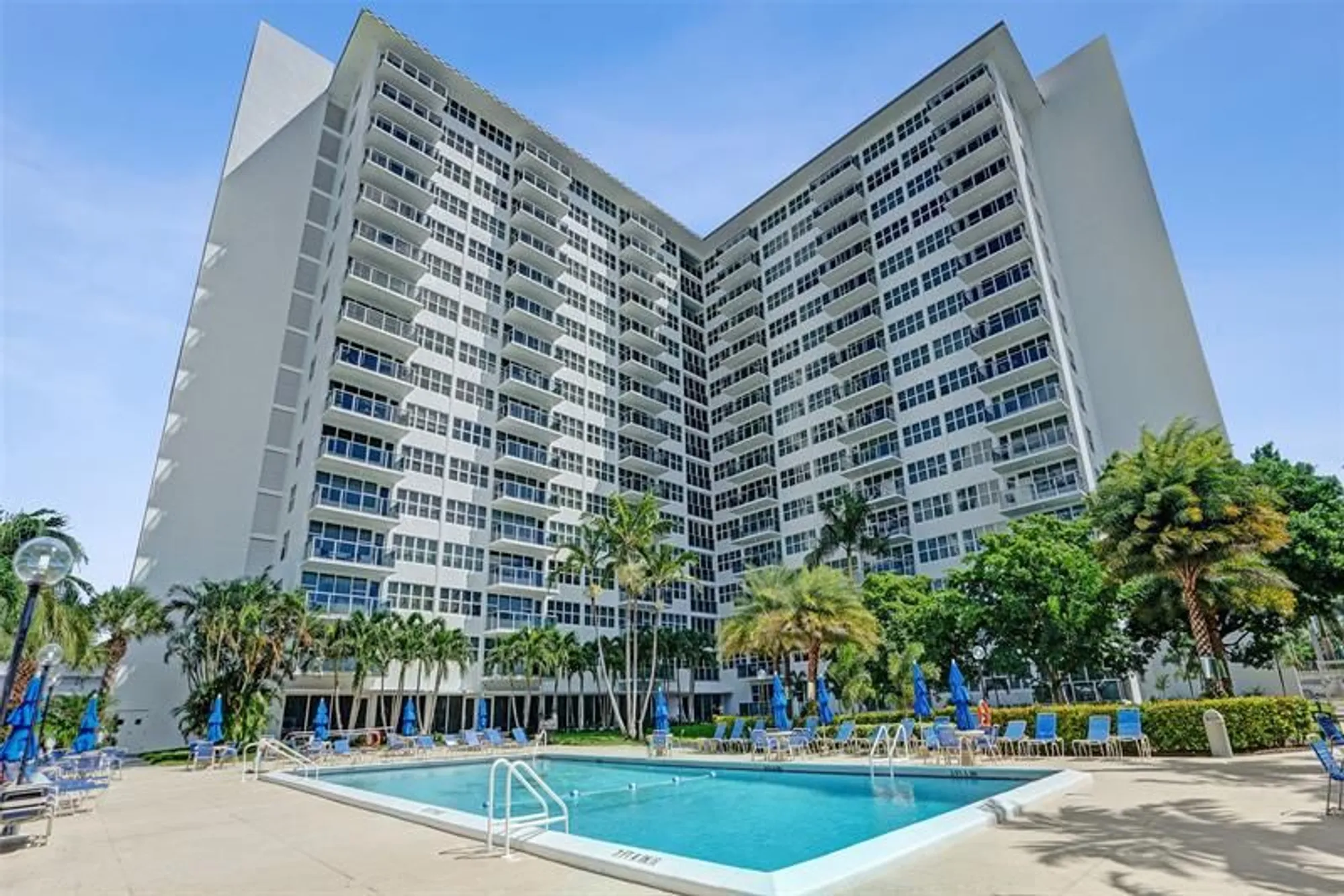 Property Slideshow image 16 of 22 | 3333 ne 34th st apt 603, Fort Lauderdale, FL, 33308