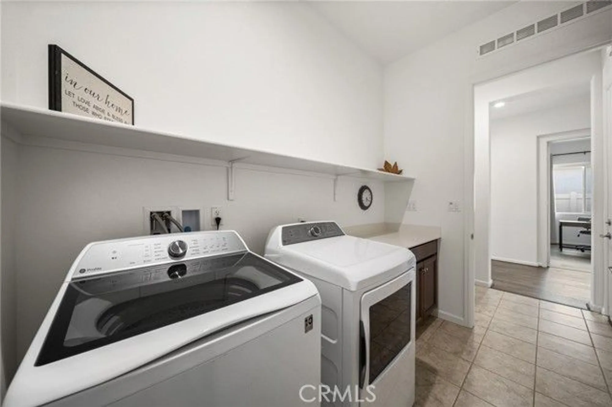 Property Slideshow image 17 of 67 | 11855 sagecrest ct, Corona, CA, 92883