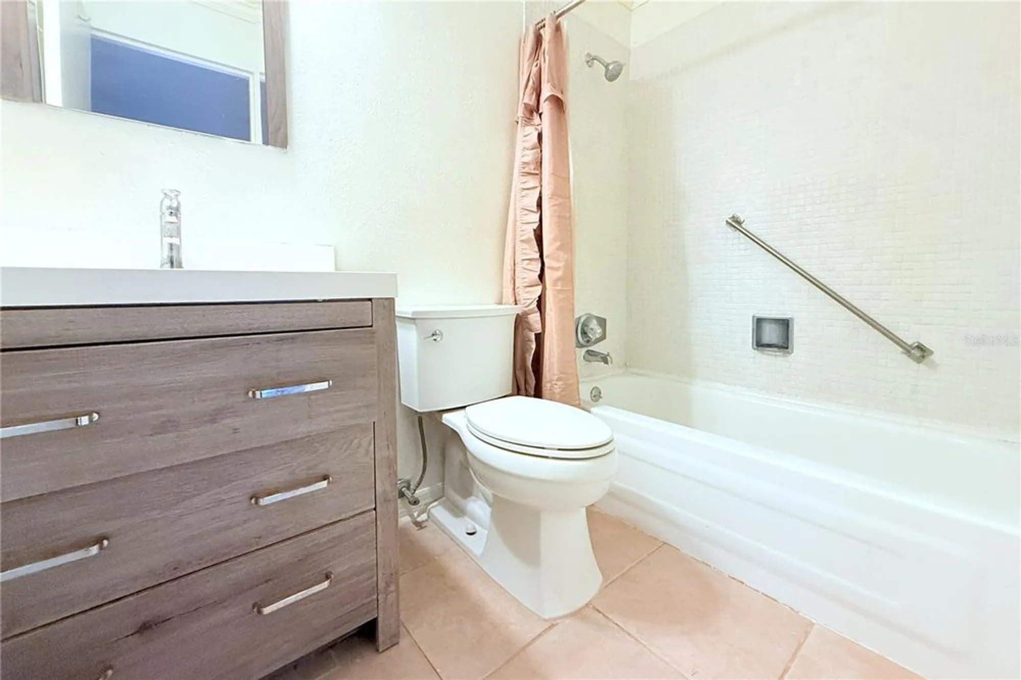 Property Slideshow image 25 of 40 | 101 cambridge trl apt 194, Sun City Center, FL, 33573