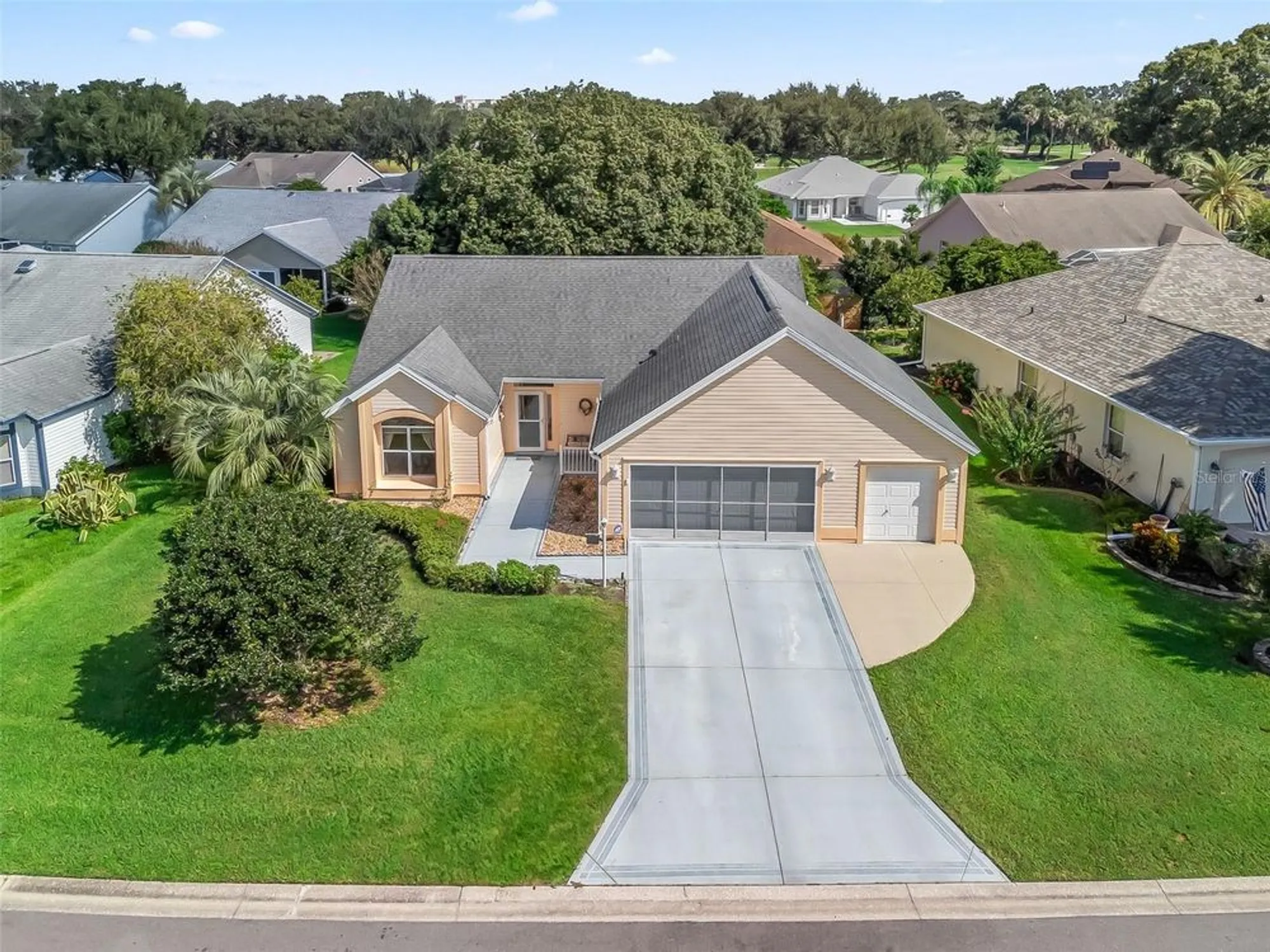 Property Slideshow image 1 of 32 | 1505 lavaca ln, The Villages, FL, 32159