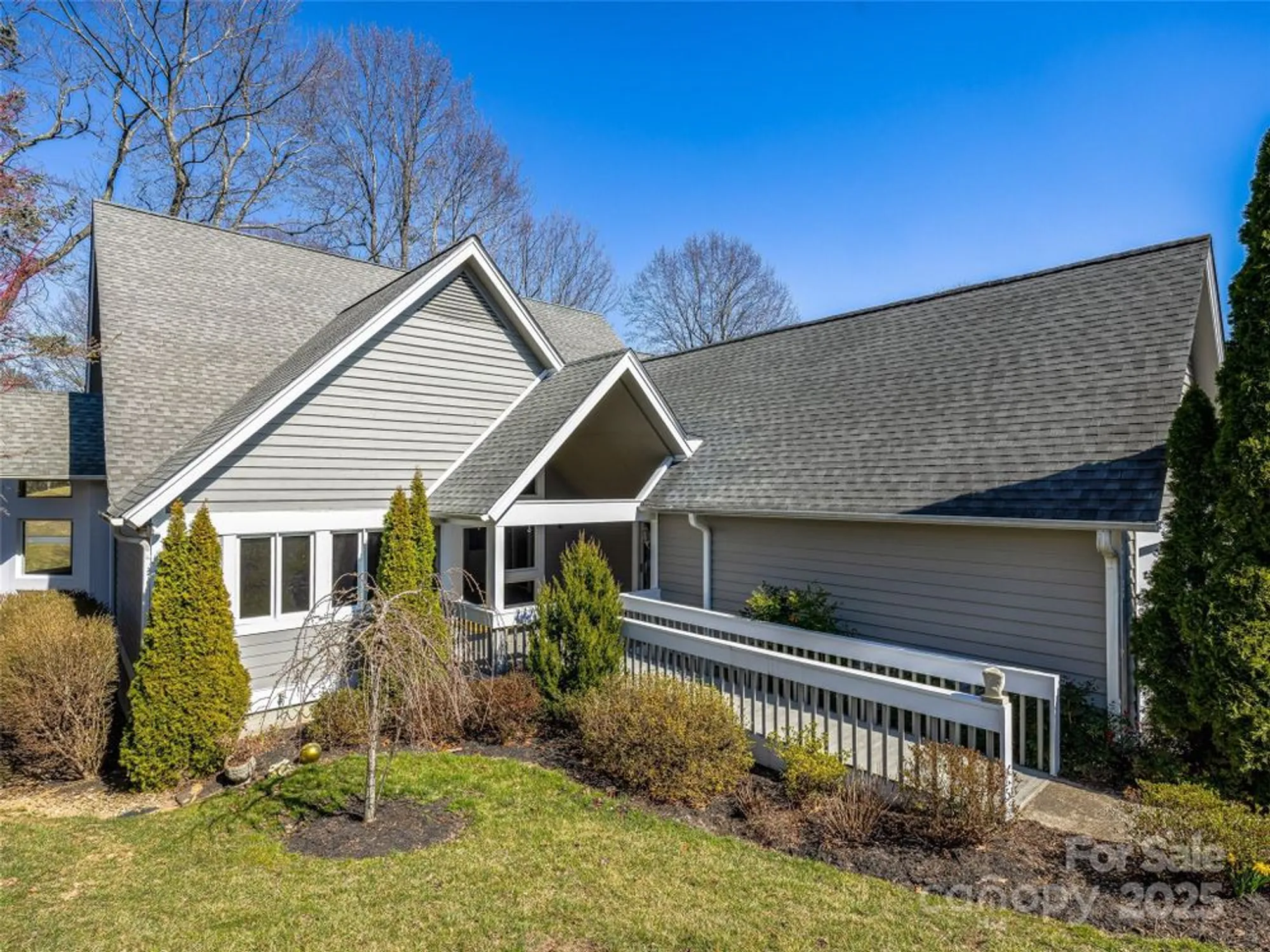 Property Slideshow image 4 of 48 | 140 overlook dr, Flat Rock, NC, 28731