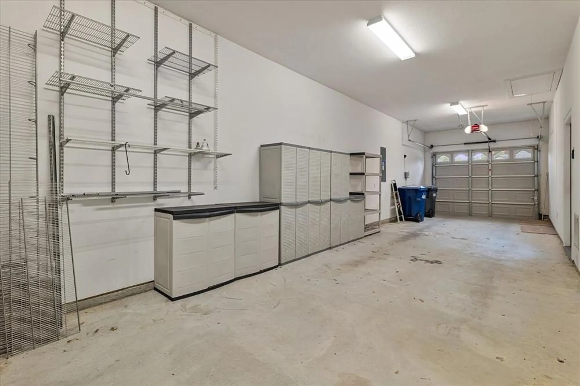 Property Slideshow image 24 of 28 | 3701 creek view dr, Mckinney, TX, 75071