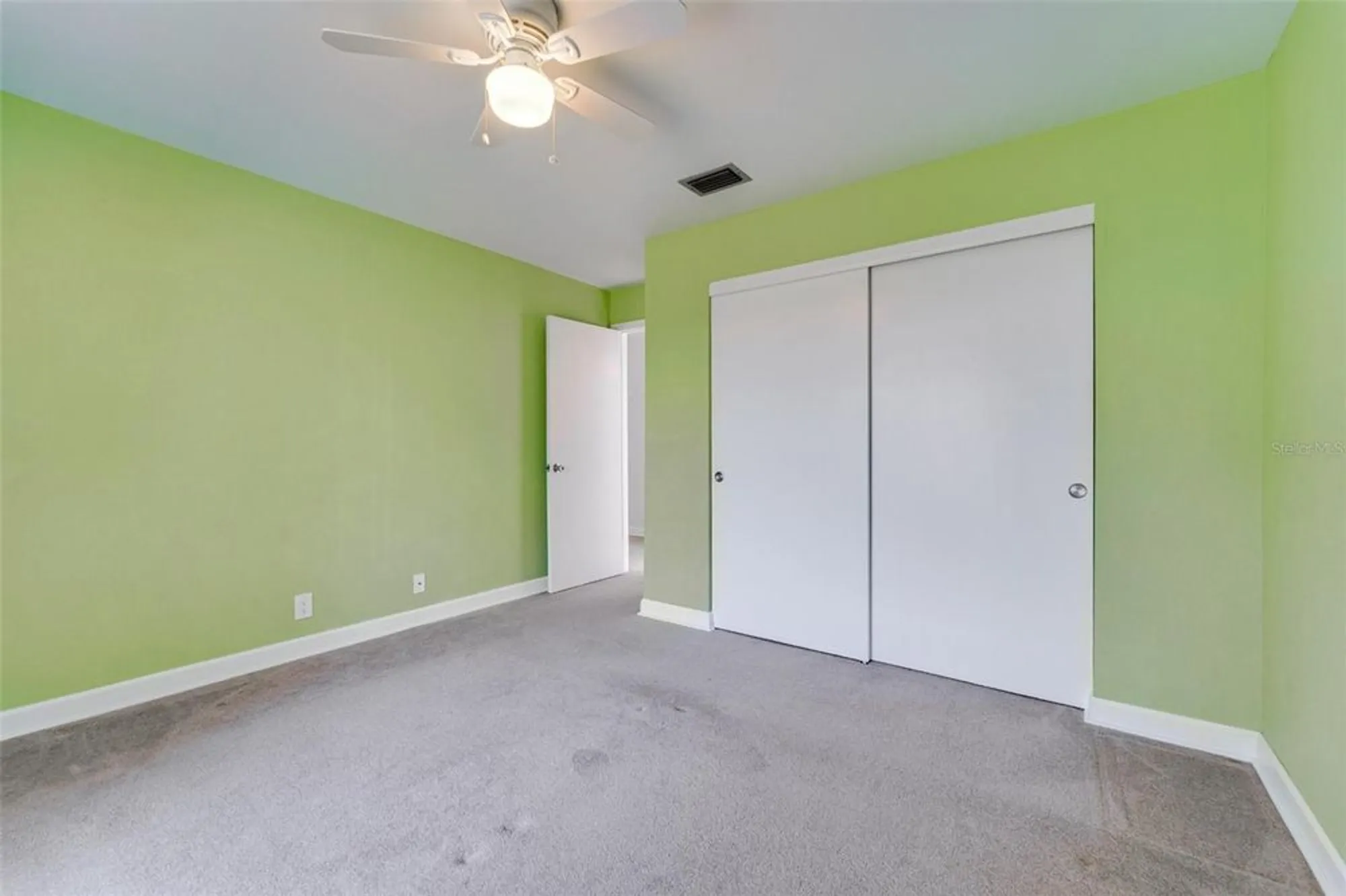 Property Slideshow image 42 of 72 | 9235 35th way n # 6, Pinellas Park, FL, 33782