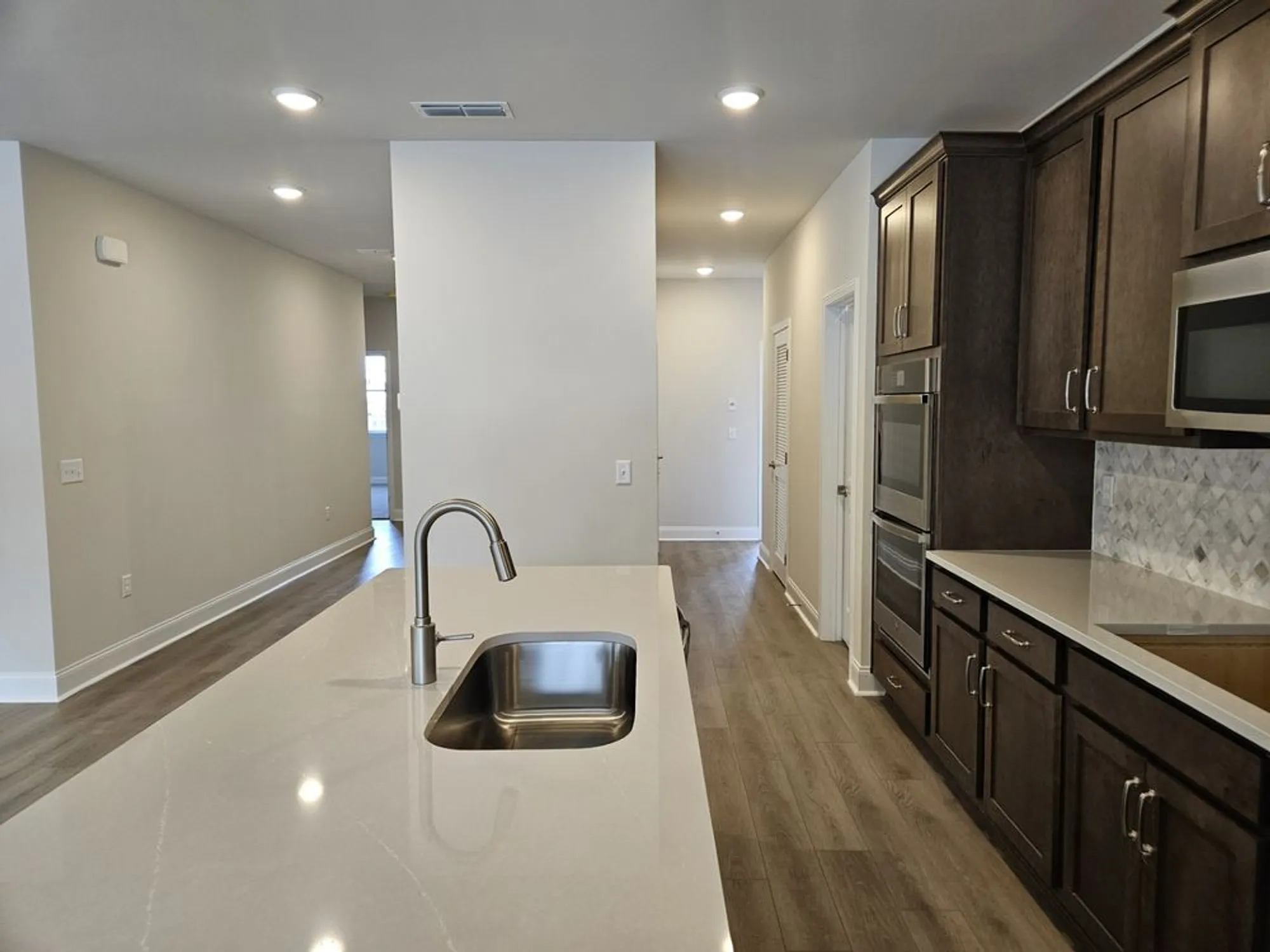 Property Slideshow image 22 of 38 | 336 stonehaus cir, Antioch, TN, 37013