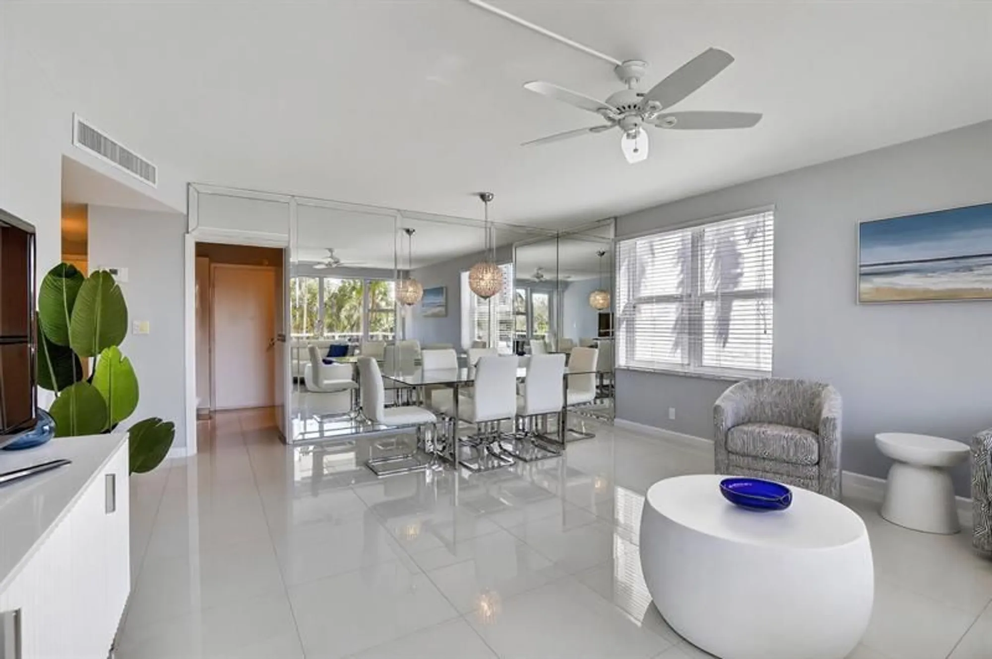 Property Slideshow image 6 of 28 | 3333 ne 34th st 209, Fort Lauderdale, FL, 33308
