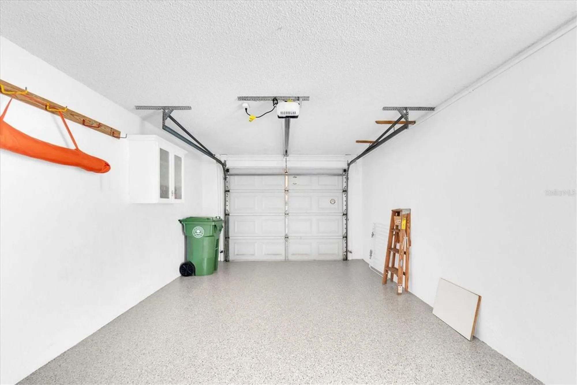 Property Slideshow image 26 of 57 | 801 waterside ln, Bradenton, FL, 34209