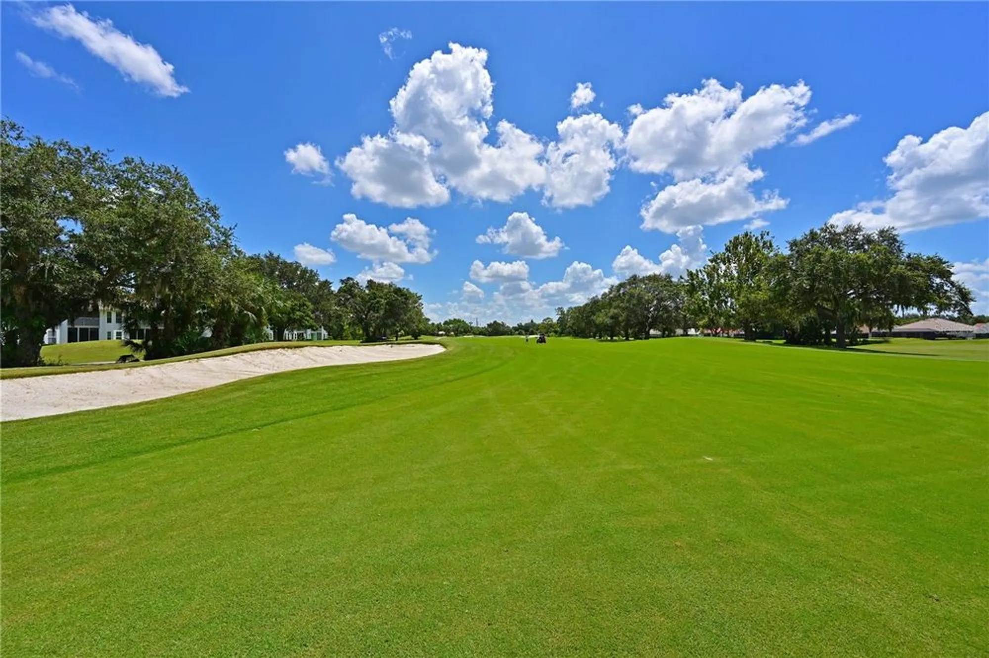 Property Slideshow image 31 of 70 | 6904 drewrys blf apt 803, Bradenton, FL, 34203